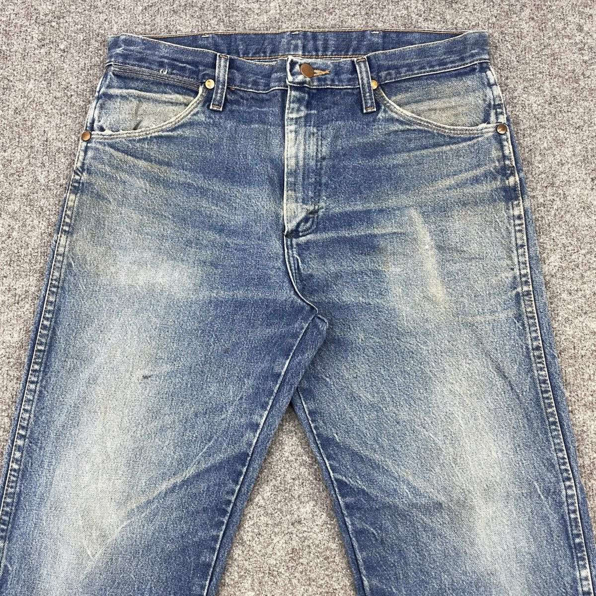 Vintage × Wrangler Vintage Wrangler Faded Jeans wc-199 Size US 33 - 3 Thumbnail