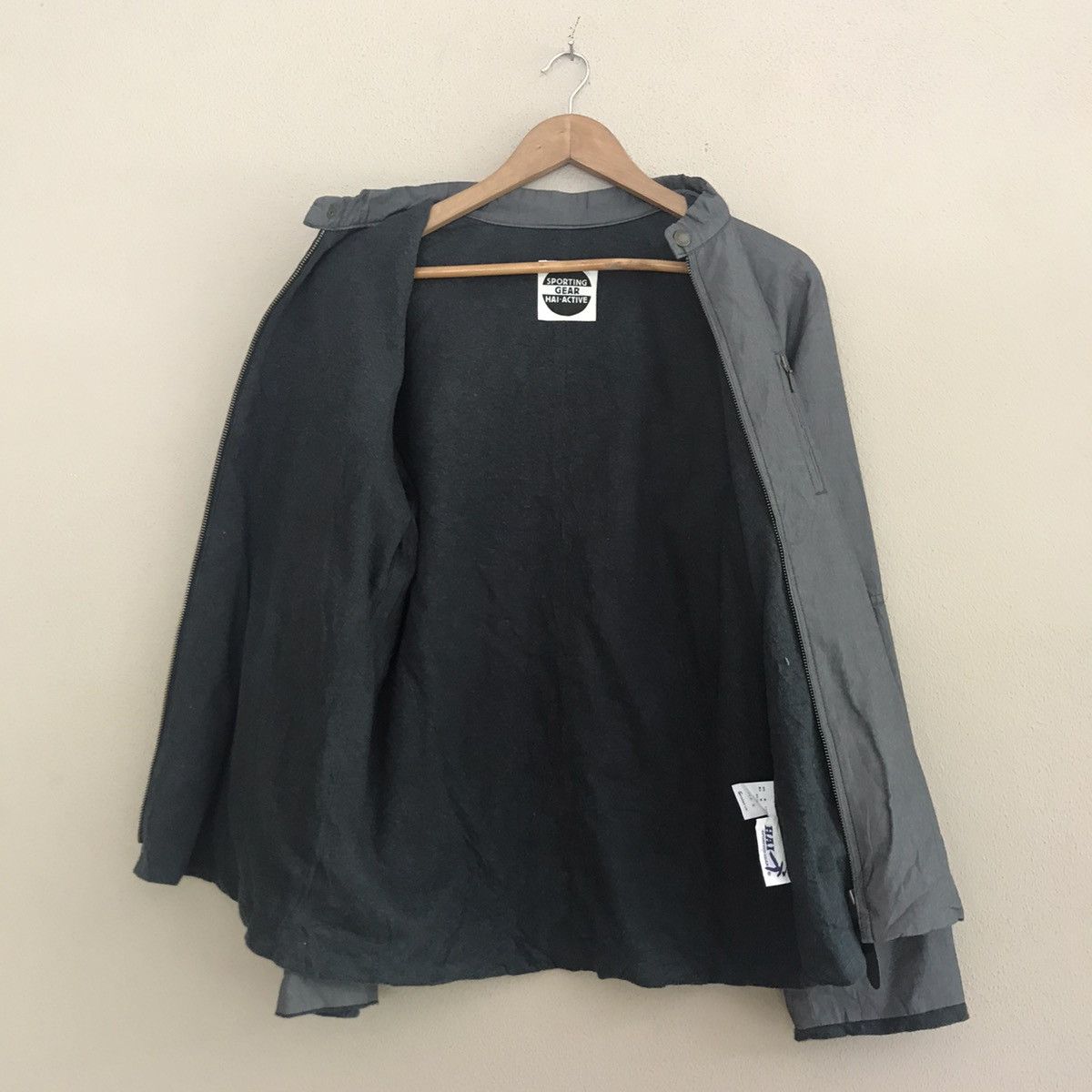 Hai Sporting Gear ☀️HAI SPORTING GEAR JACKET NICE DESIGN Size US M / EU 48-50 / 2 - 13 Thumbnail