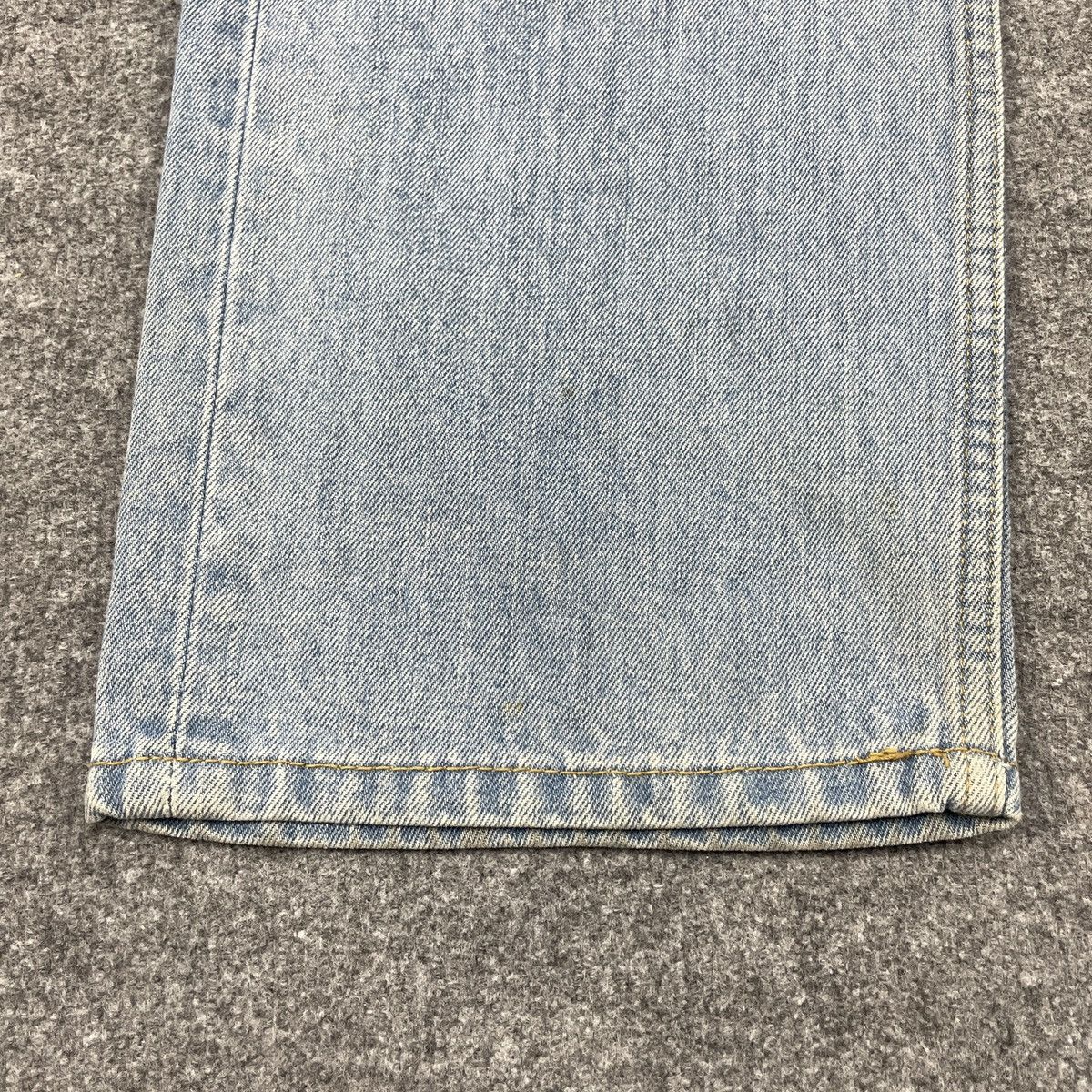 Levi's × Vintage Vintage Levi's Light Wash Jeans wc-226 Size US 39 - 7 Thumbnail