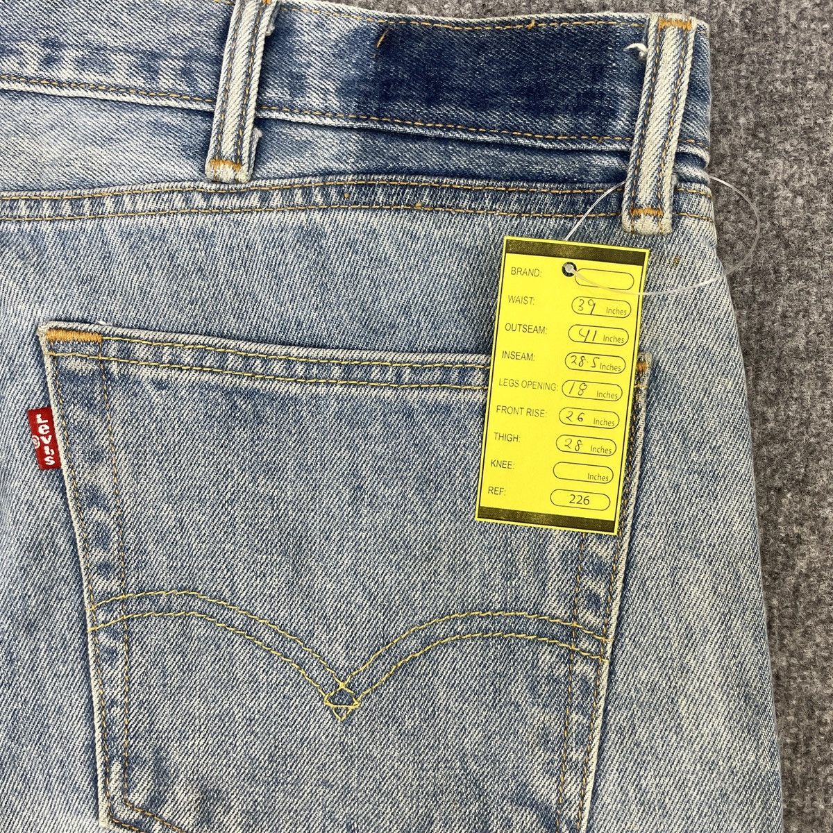 Levi's × Vintage Vintage Levi's Light Wash Jeans wc-226 Size US 39 - 9 Thumbnail