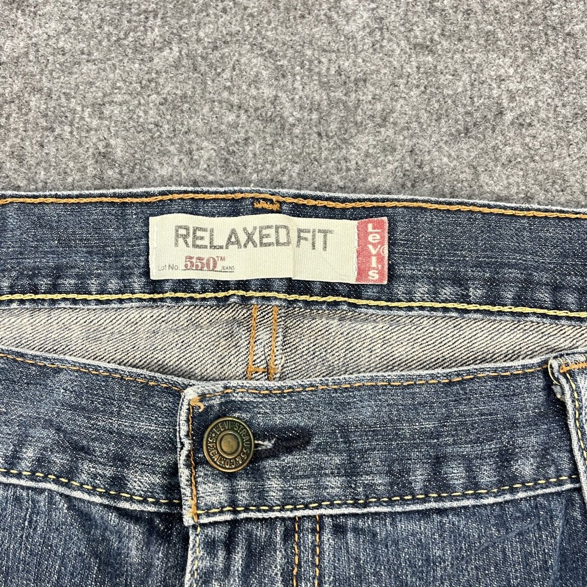 Levi's × Vintage Vintage Levi's 550 Faded Jeans wc-229 Size US 44 / EU 60 - 7 Thumbnail