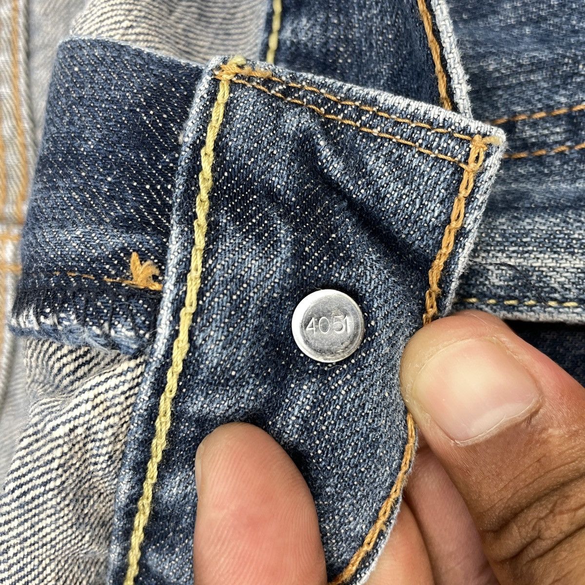 Levi's × Vintage Vintage Levi's 550 Faded Jeans wc-229 Size US 44 / EU 60 - 10 Thumbnail