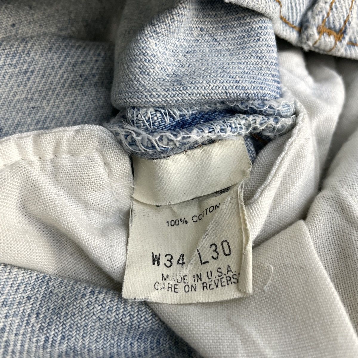 Levi's × Vintage Vintage Levi's 550 Distressed Light Wash wc-225 Size US 33 - 7 Thumbnail