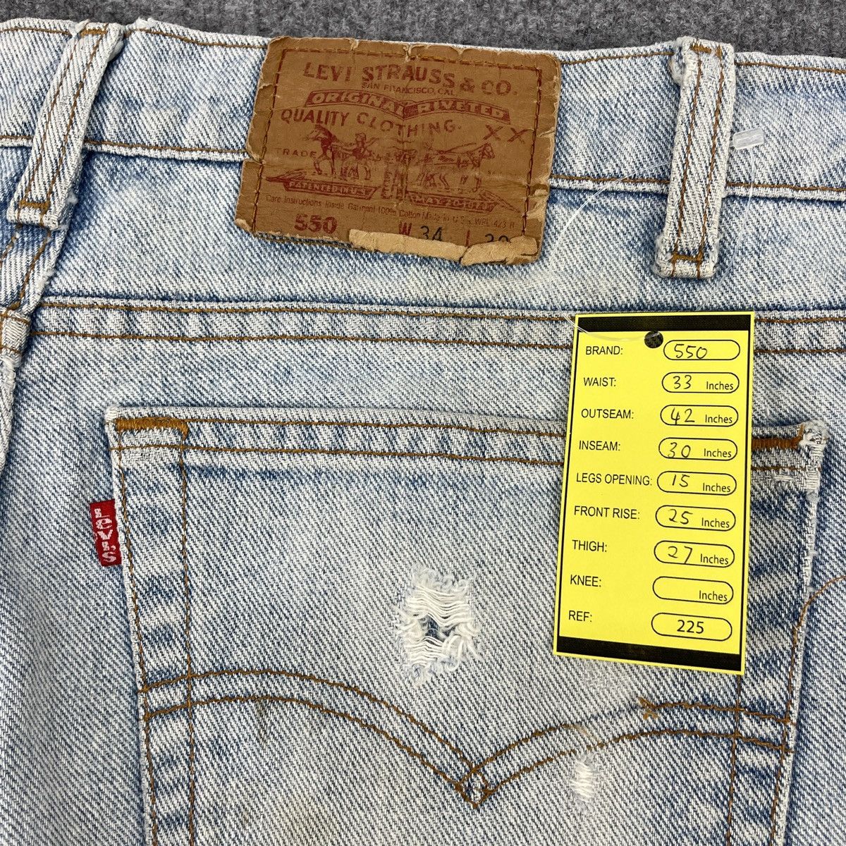 Levi's × Vintage Vintage Levi's 550 Distressed Light Wash wc-225 Size US 33 - 12 Thumbnail