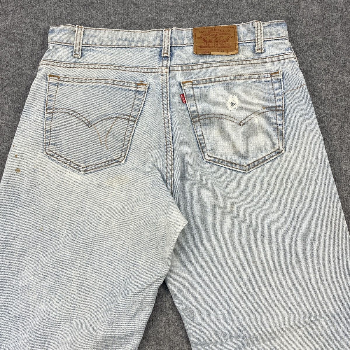 Levi's × Vintage Vintage Levi's 550 Distressed Light Wash wc-225 Size US 33 - 4 Thumbnail