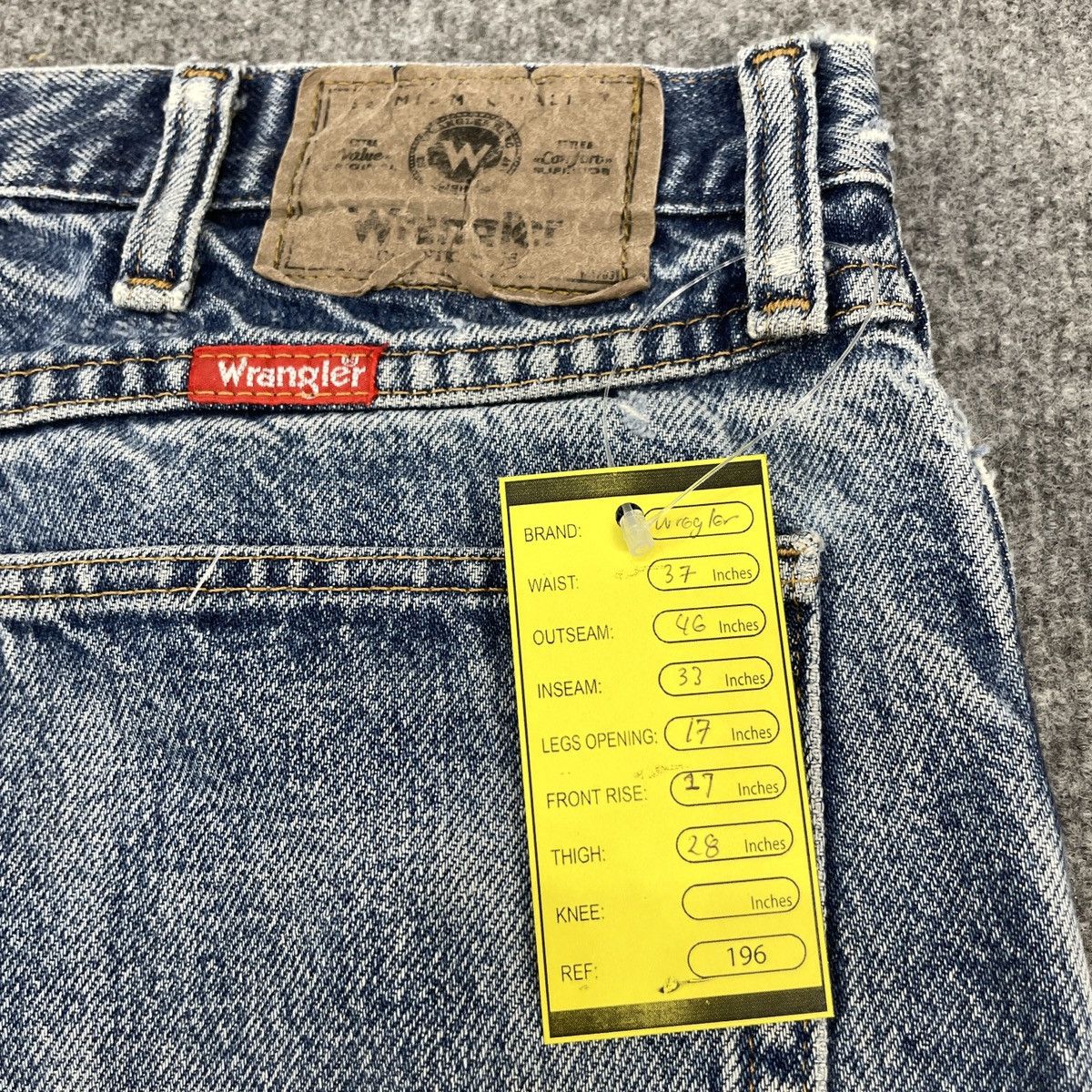 Vintage × Wrangler Vintage Wrangler Distressed Blue Jeans wc-196 Size US 37 - 11 Thumbnail