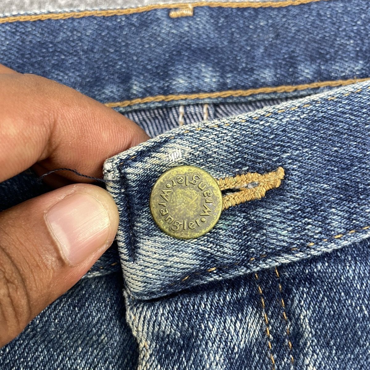 Vintage × Wrangler Vintage Wrangler Faded Blue Jeans wc-201 Size US 37 - 5 Thumbnail