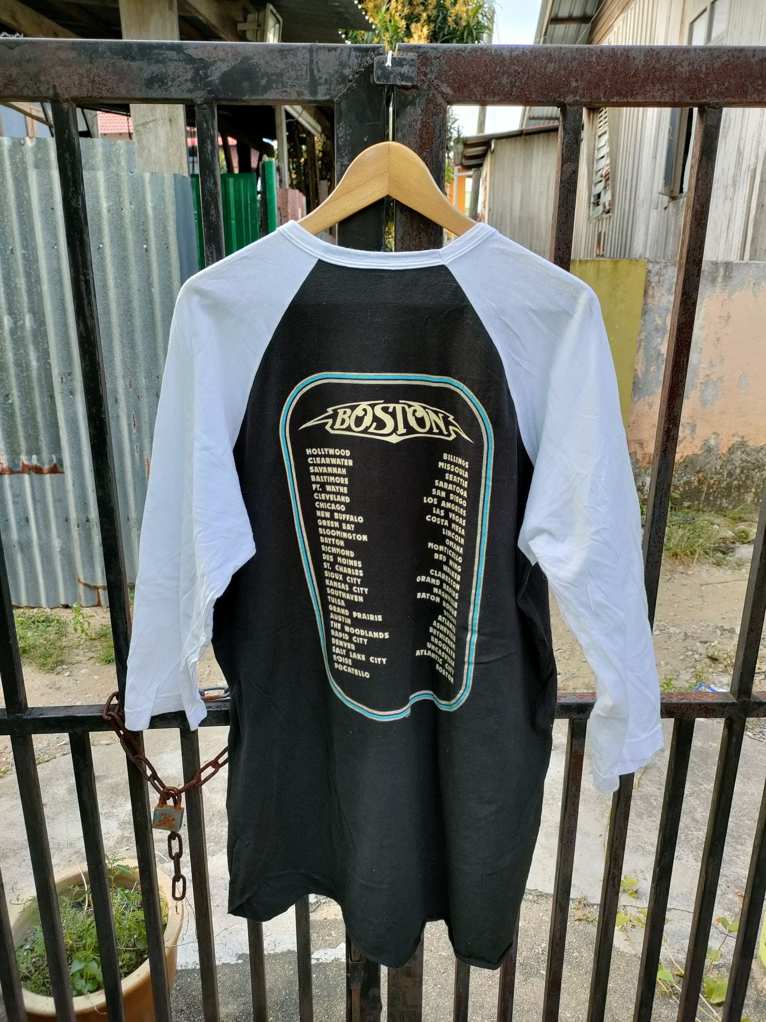 Band Tees Boston 40 Years Raglan Size US XL / EU 56 / 4 - 3 Thumbnail