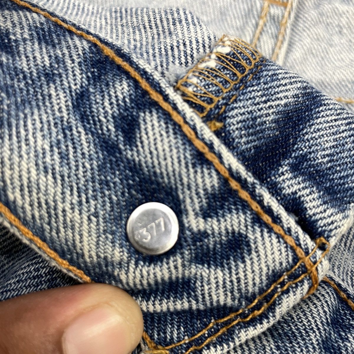Levi's × Vintage Vintage Levi's 540 Faded Blue Jeans wc-193 Size US 33 - 12 Thumbnail