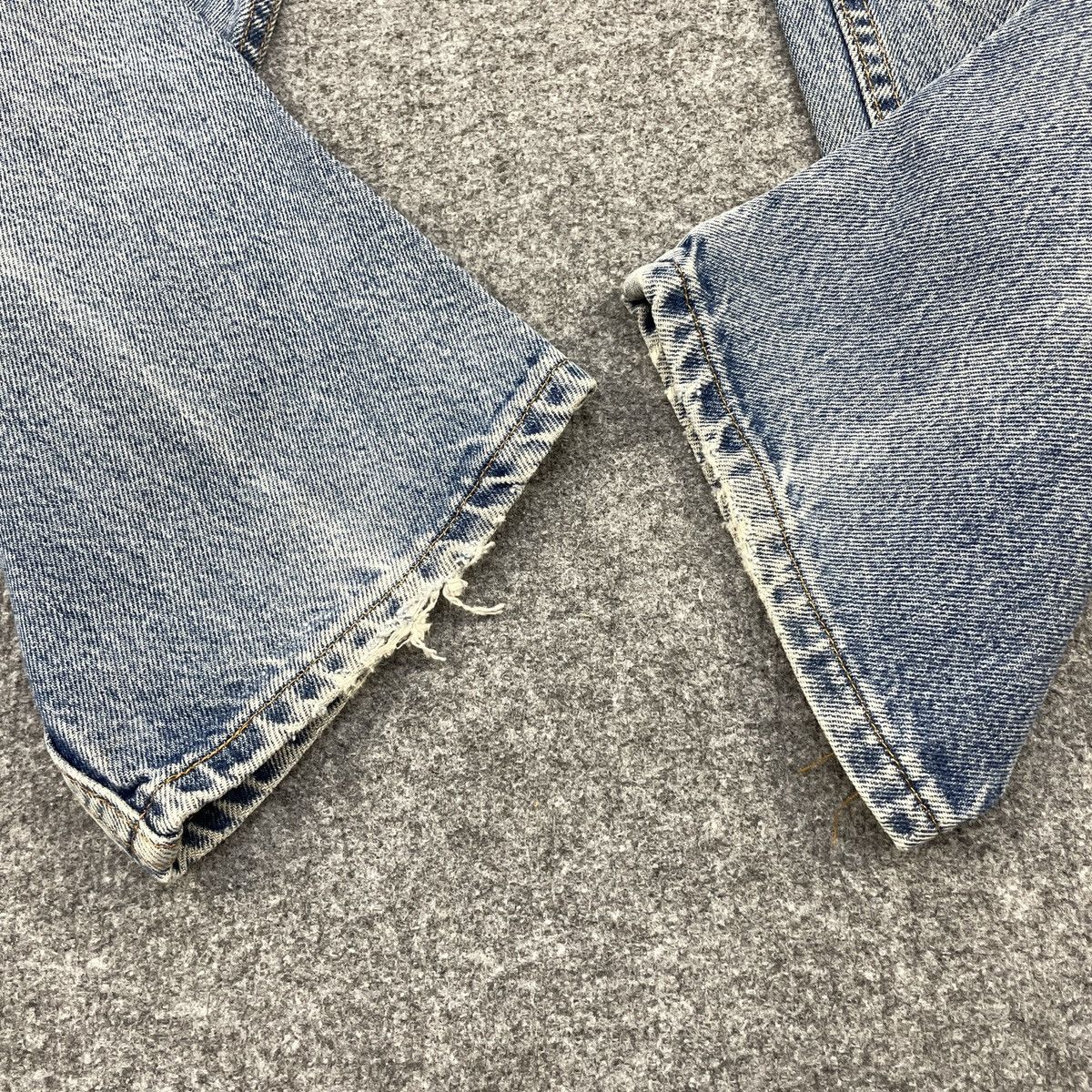 Levi's × Vintage Vintage Levi's 540 Faded Blue Jeans wc-193 Size US 33 - 10 Thumbnail