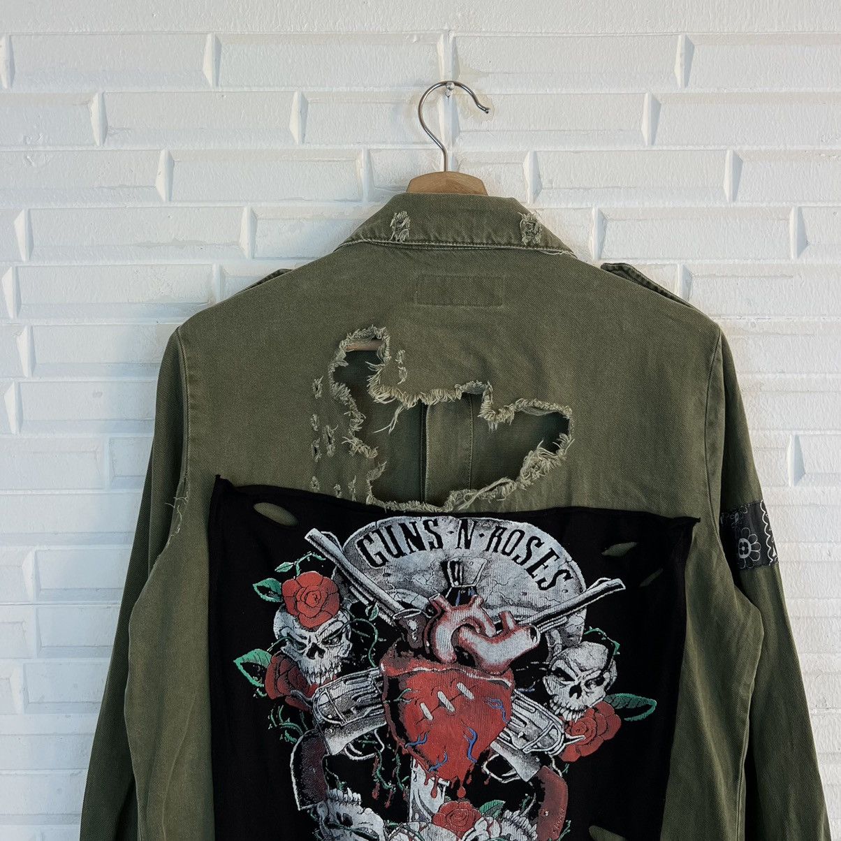 Band Tees × Japanese Brand × Seditionaries VINTAGE RARE DISTRESSED DESIGN ZARA GUNS N’ ROSES BIG LOGO Size US M / EU 48-50 / 2 - 4 Thumbnail