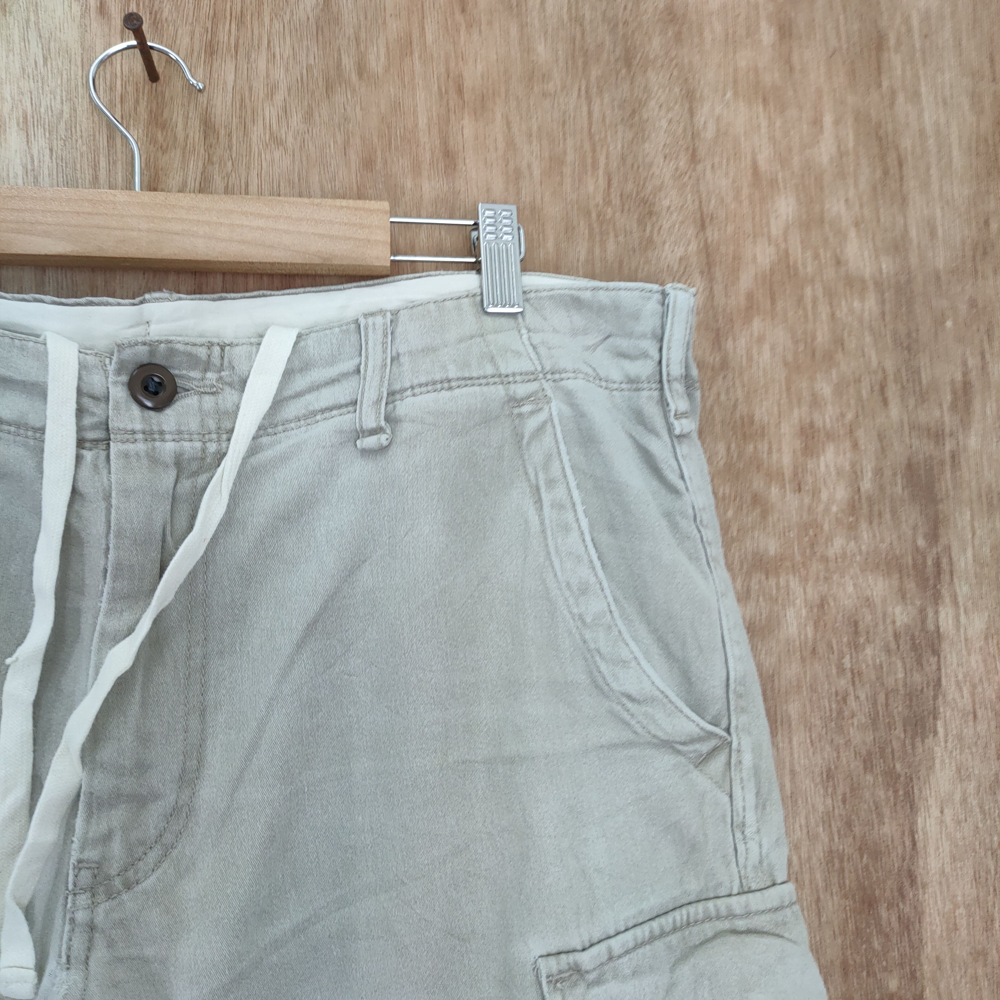 Japanese Brand × Vintage JAPANESE BRAND FADED LIGHT GREY DISTRESSED CARGO PANTS Size US 36 / EU 52 - 12 Thumbnail