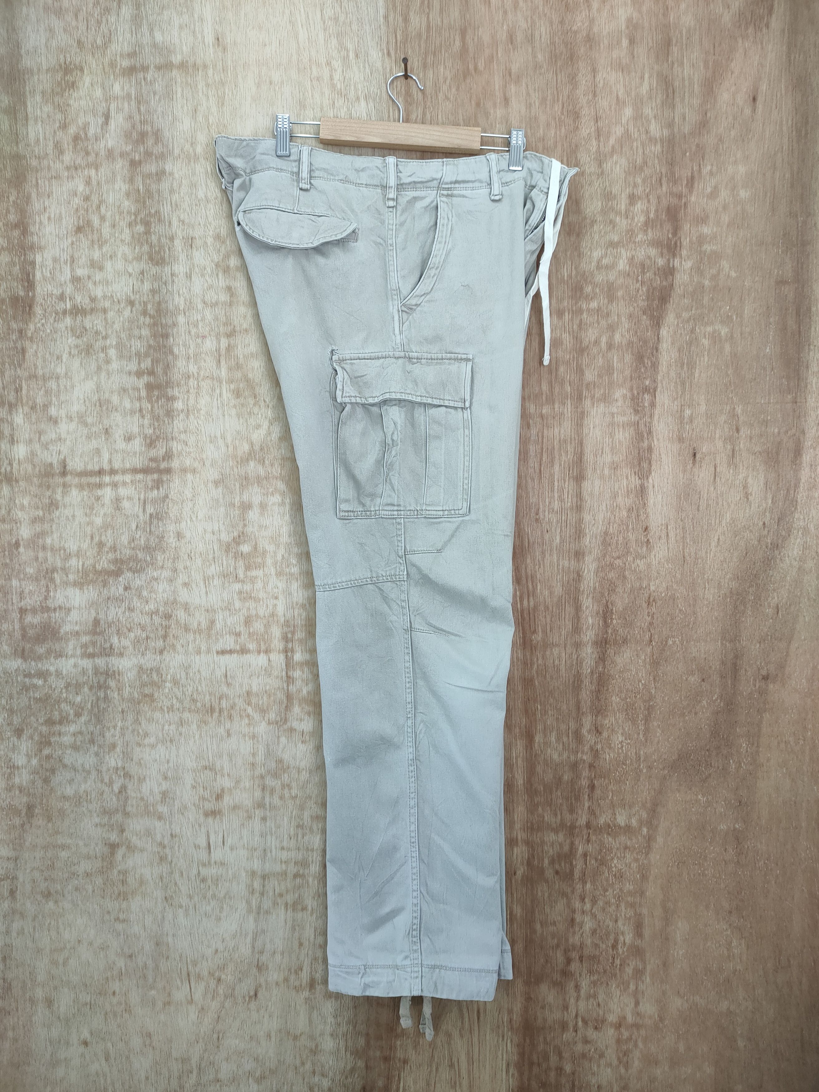 Japanese Brand × Vintage JAPANESE BRAND FADED LIGHT GREY DISTRESSED CARGO PANTS Size US 36 / EU 52 - 8 Thumbnail