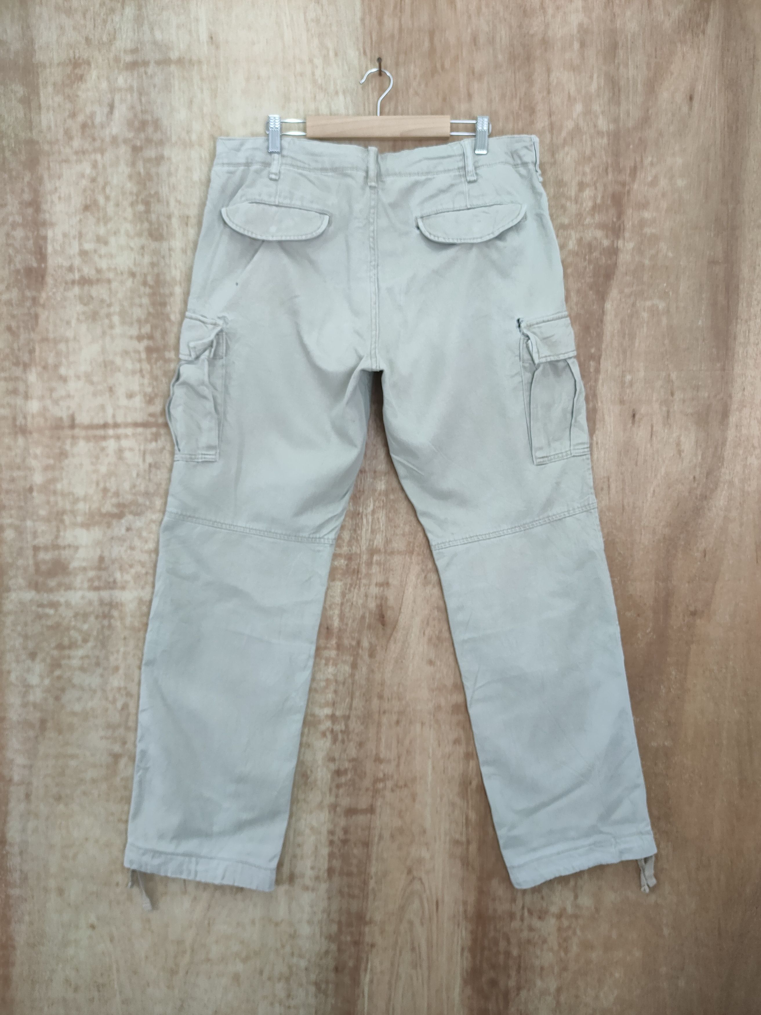 Japanese Brand × Vintage JAPANESE BRAND FADED LIGHT GREY DISTRESSED CARGO PANTS Size US 36 / EU 52 - 5 Thumbnail