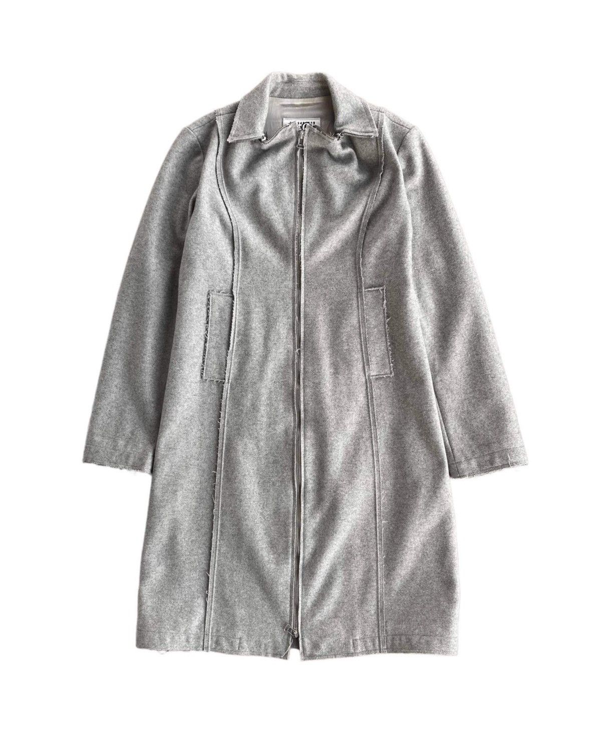 image of Maison Margiela Mm6 Maison Martin Margiela 6 Coat in Grey, Men's (Size Small)