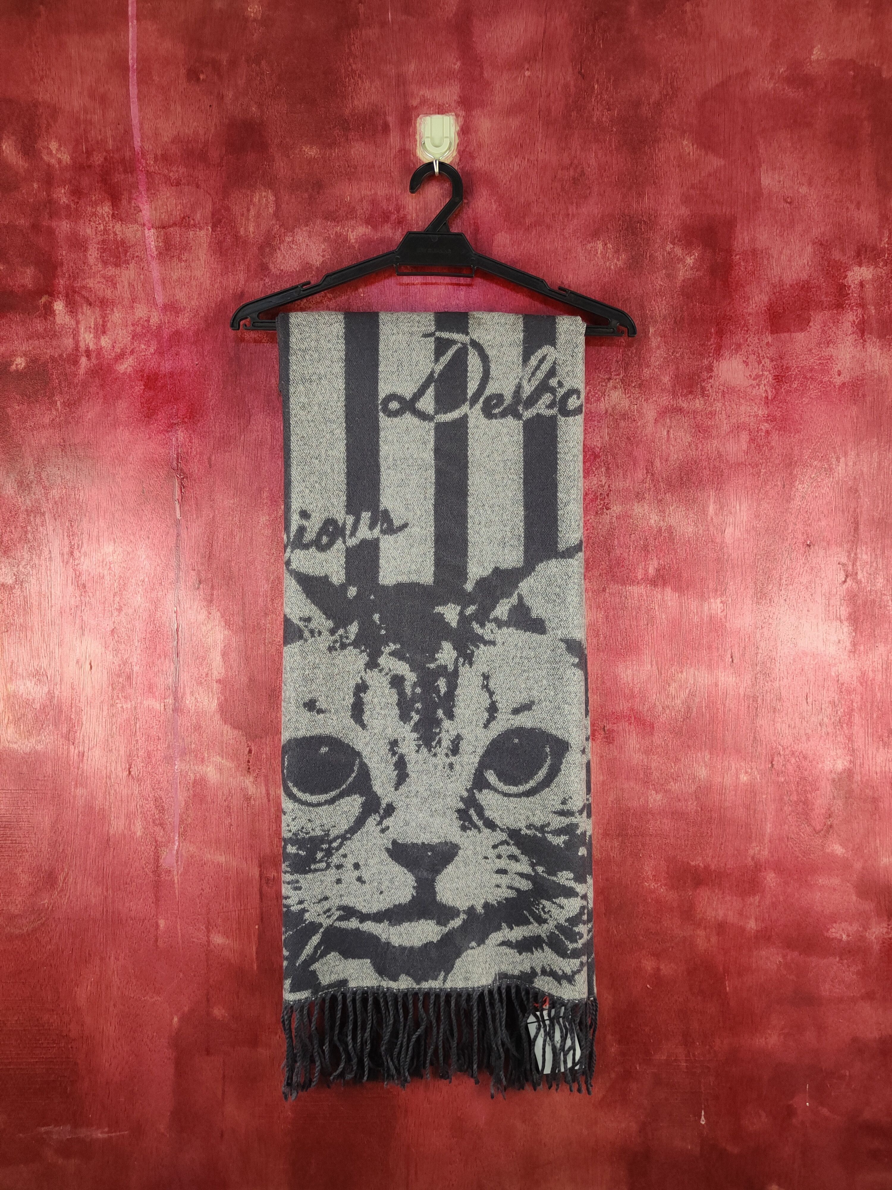 Japanese Brand Delicious Big Cat Muffler Scarves #m29 Size ONE SIZE - 1 Thumbnail