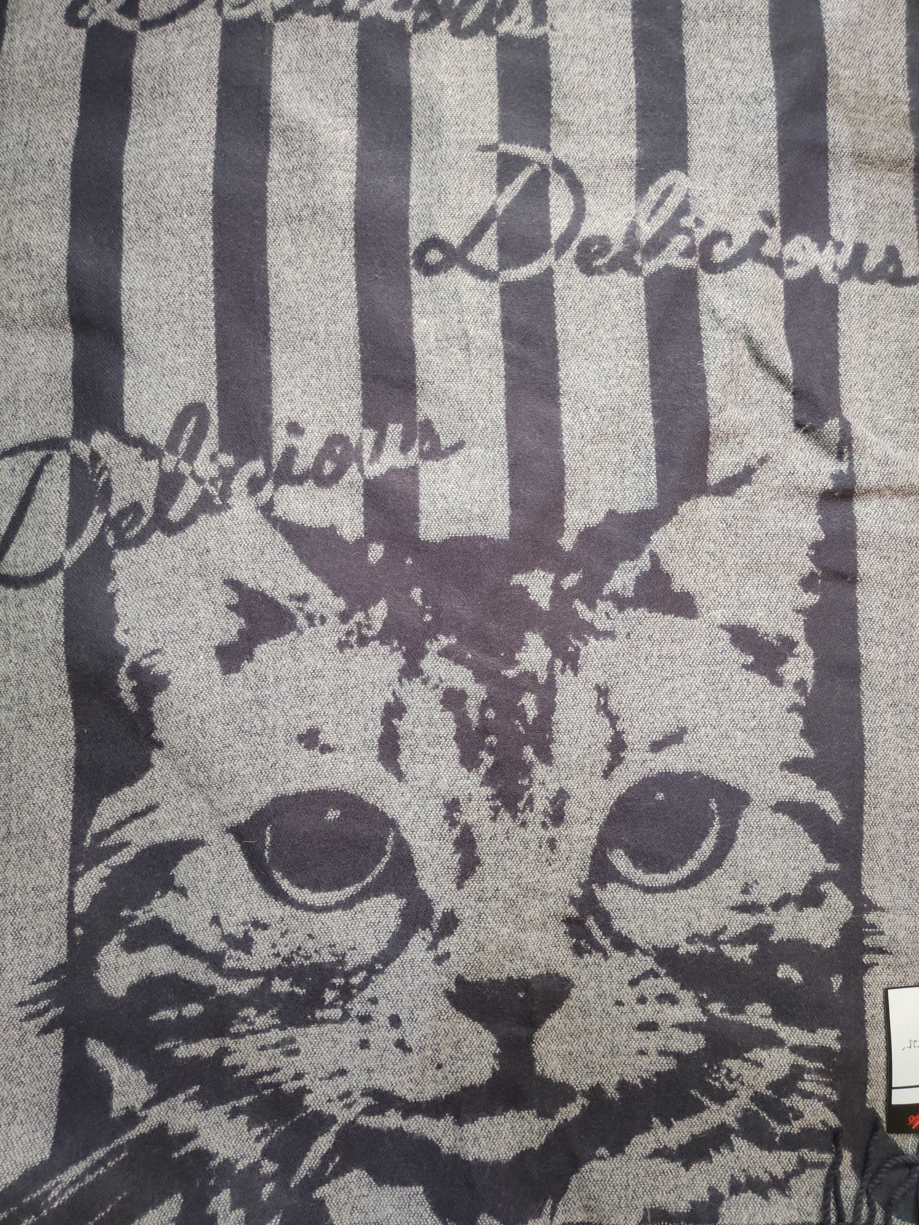 Japanese Brand Delicious Big Cat Muffler Scarves #m29 Size ONE SIZE - 4 Thumbnail