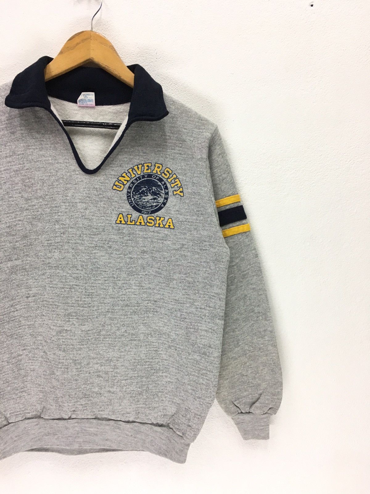 Champion Vintage Champion X University Of Alaska Sweatshirt Size US S / EU 44-46 / 1 - 4 Thumbnail
