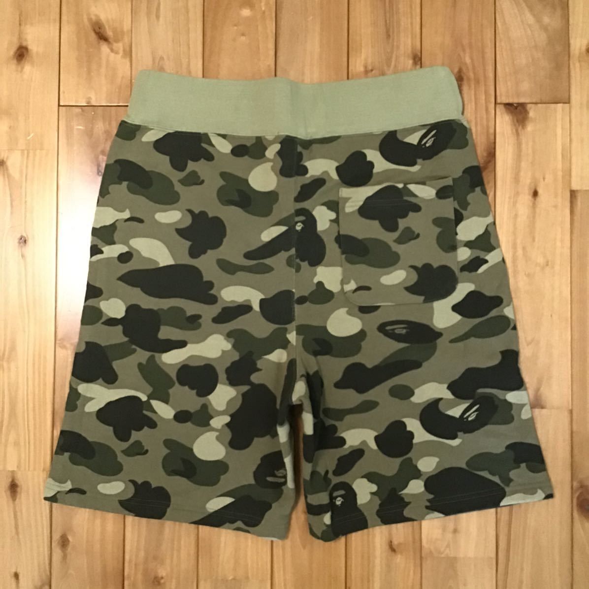 Bape beige camo Shark sweat shorts a bathing ape ★size L Size US 34 / EU 50 - 4 Thumbnail