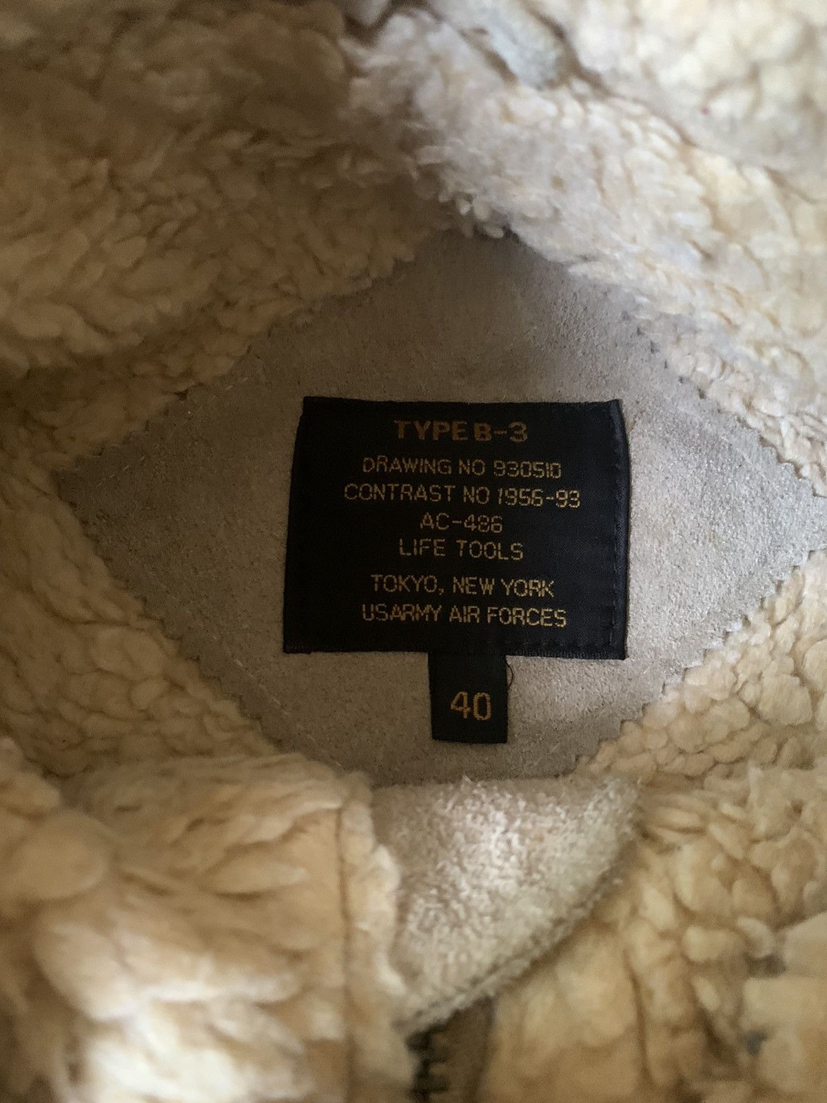 Avirex VINTAGE THE REAL MC COY's B-3 JACKET RARE Size US L / EU 52-54 / 3 - 7 Thumbnail