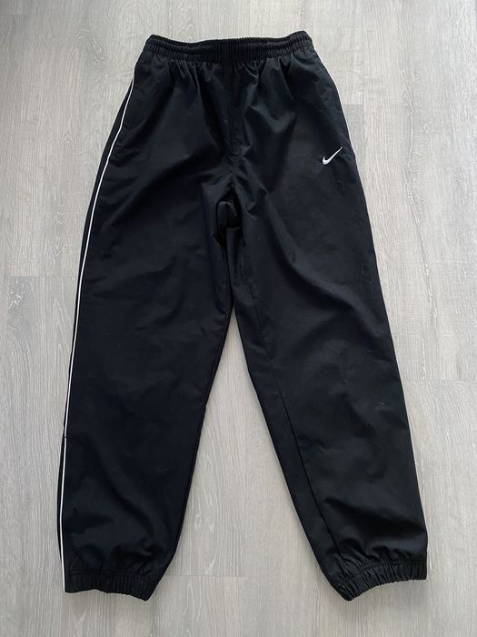 Nike Nike vintage black track pants small swoosh 2000s parachute