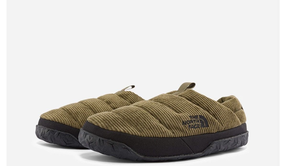 The North Face Urban Exploration Quilted Corduroy Winter Slippers Size US 9 / EU 42 - 13 Thumbnail
