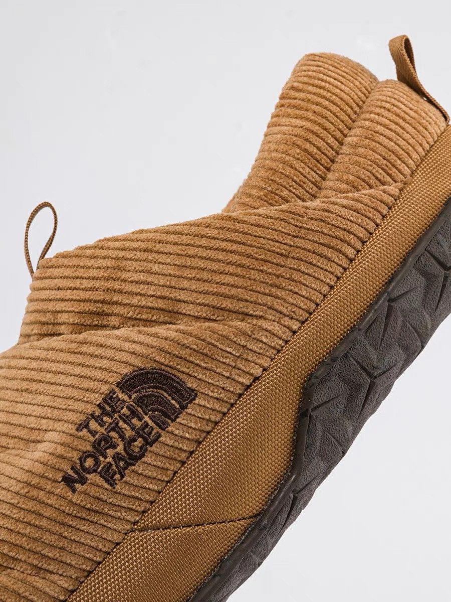 The North Face Urban Exploration Quilted Corduroy Winter Slippers Size US 9 / EU 42 - 2 Thumbnail