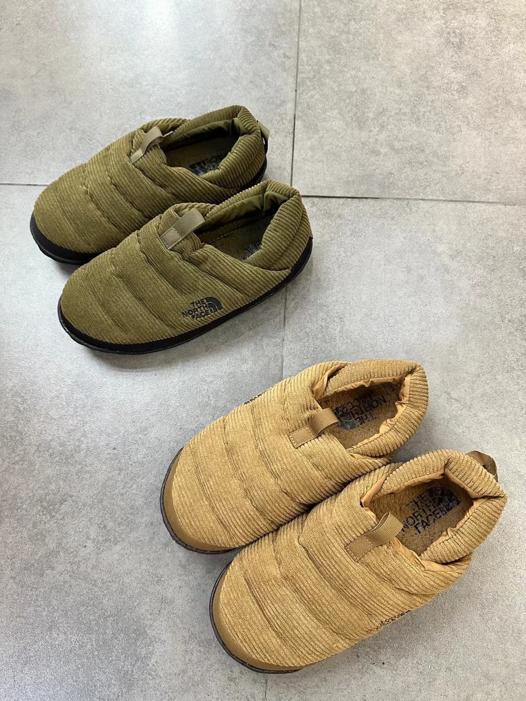 The North Face Urban Exploration Quilted Corduroy Winter Slippers Size US 9 / EU 42 - 12 Thumbnail