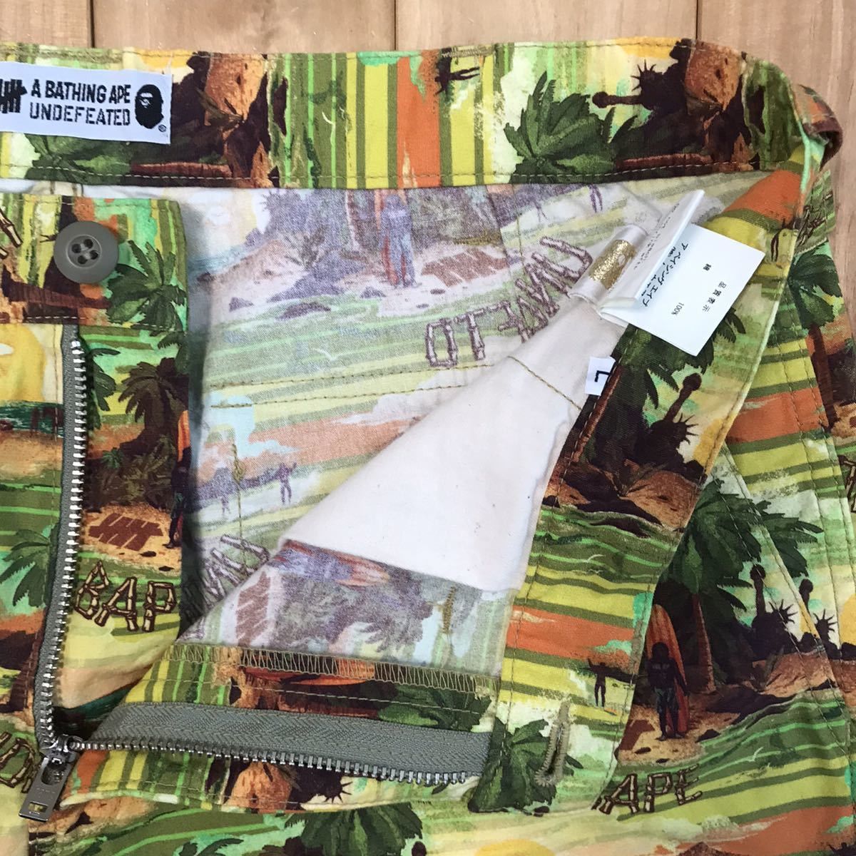 Bape × Undefeated BAPE × undefeated shorts a bathing ape ★size L Size US 34 / EU 50 - 3 Thumbnail