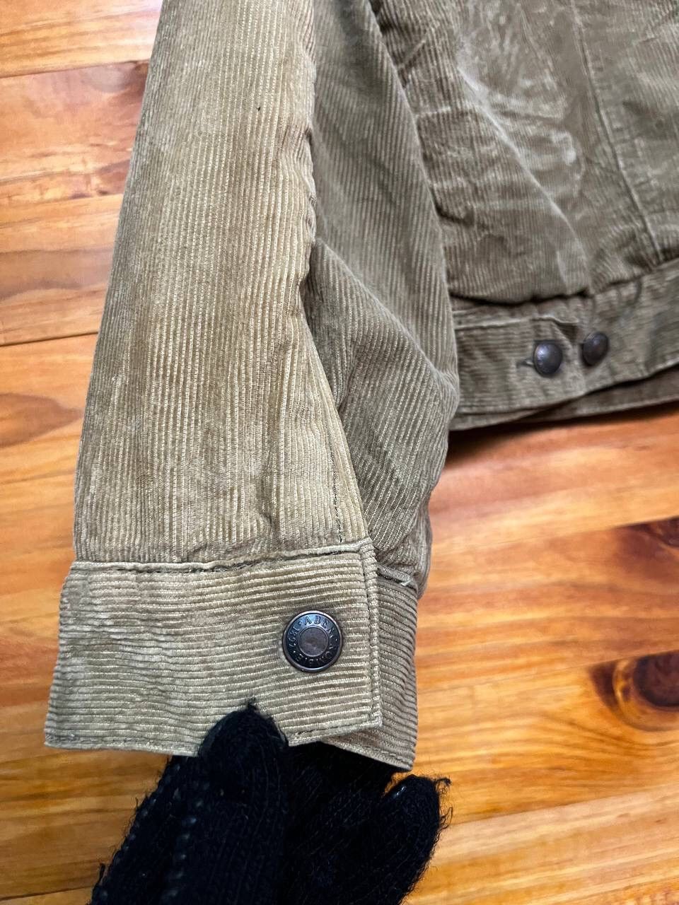Abercrombie & Fitch VINTAGE ABERCROMBIE AND FITCH CORDUROY SHERPA LINED JACKET Size US M / EU 48-50 / 2 - 11 Thumbnail