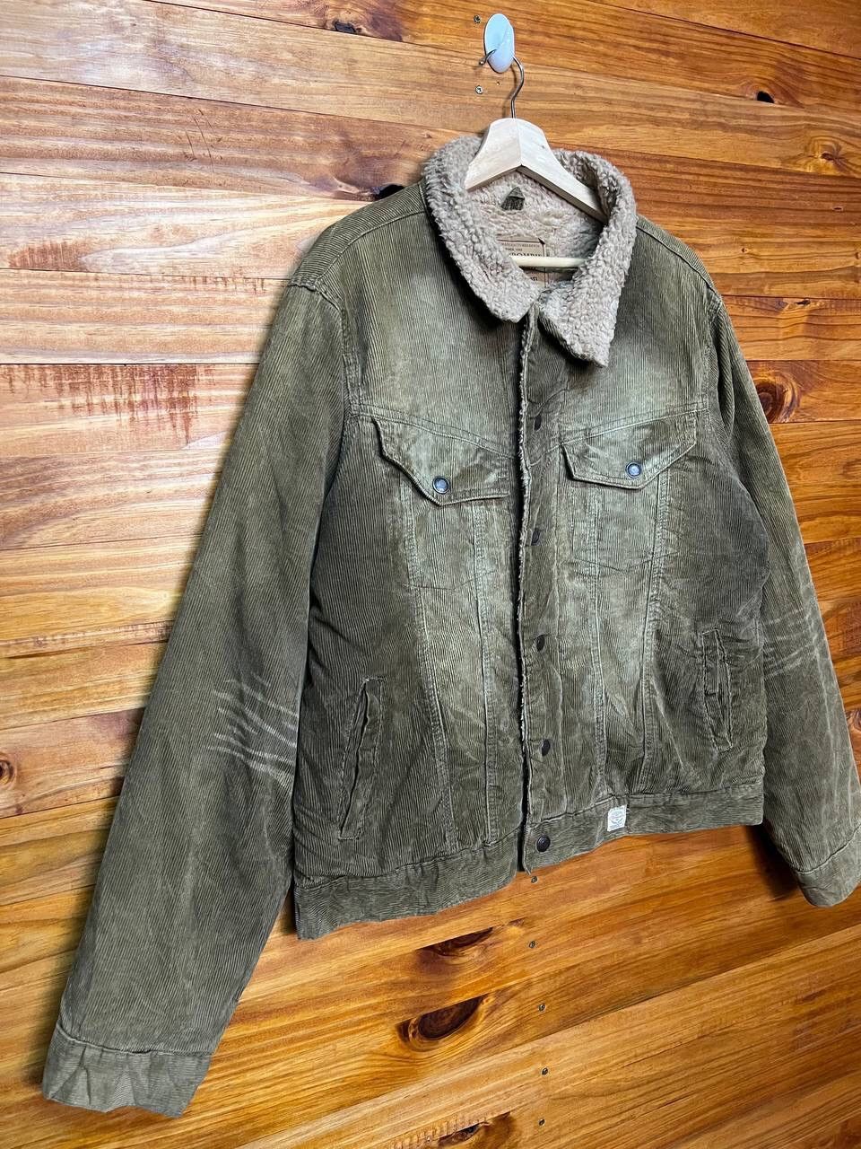 Abercrombie & Fitch VINTAGE ABERCROMBIE AND FITCH CORDUROY SHERPA LINED JACKET Size US M / EU 48-50 / 2 - 3 Thumbnail