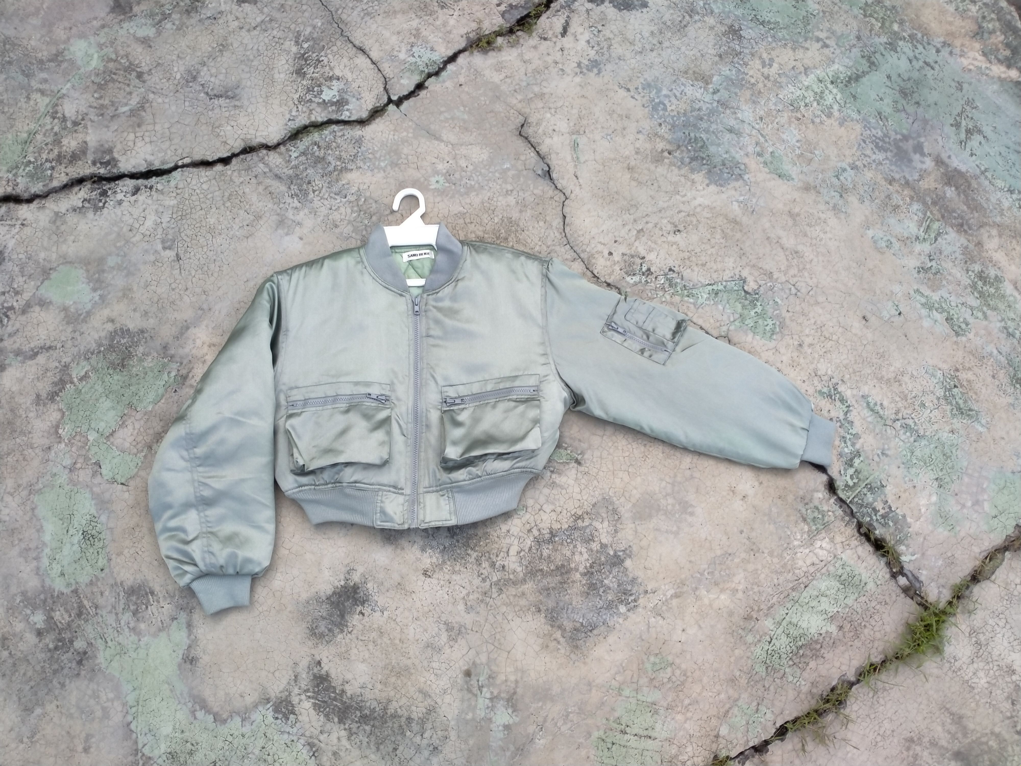 Japanese Brand Vintage Sand Beige Cropped Bomber Jacket Size M / US 6-8 / IT 42-44 - 1 Thumbnail