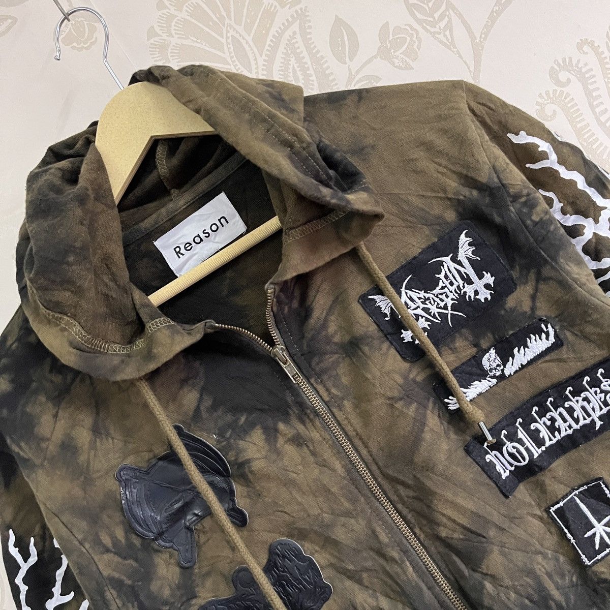 If Six Was Nine × Reason Vintage 90s Punk Metal Rock Band Tie Dye Sweater Hoodie Size US M / EU 48-50 / 2 - 13 Thumbnail