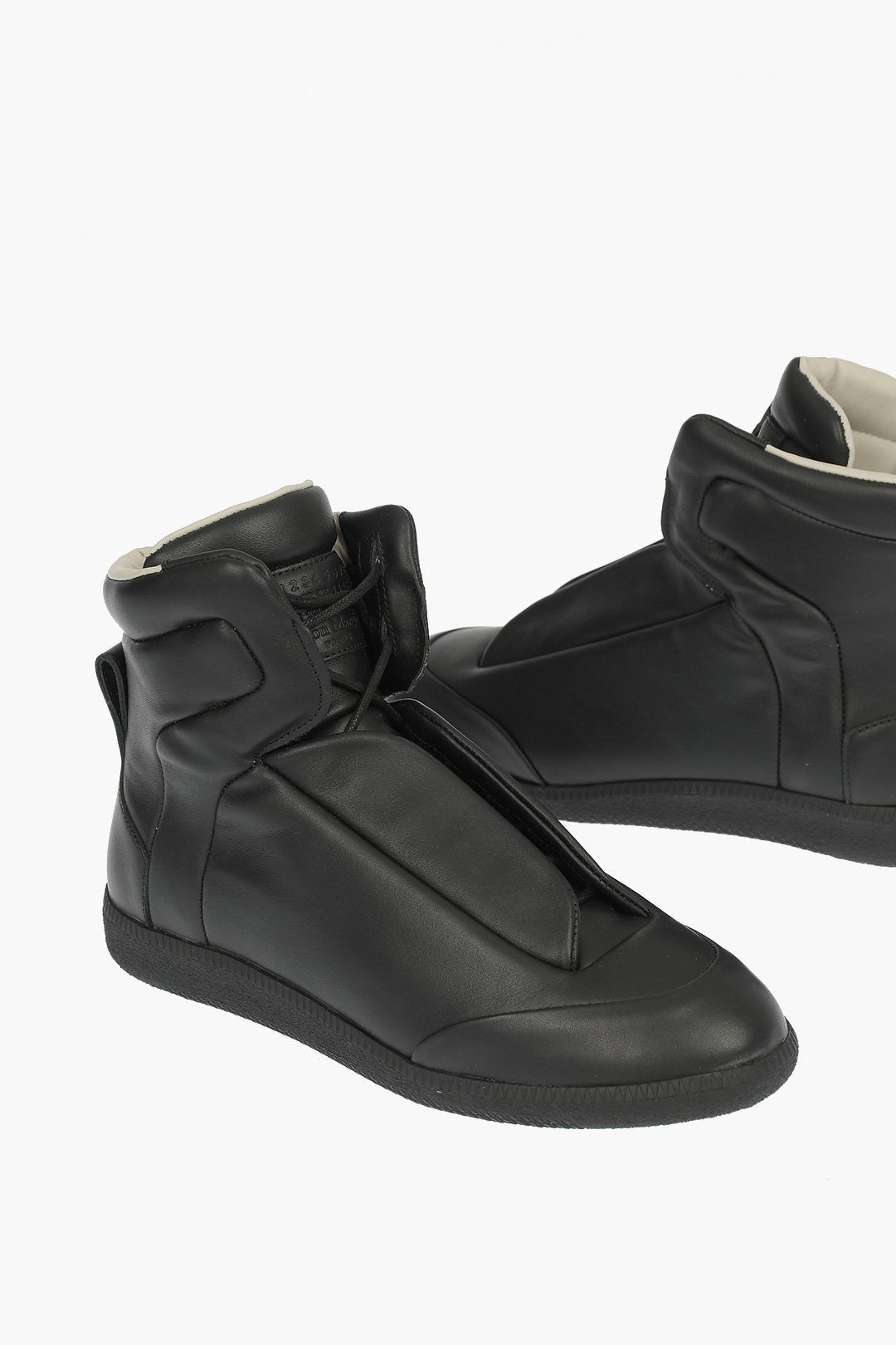 image of Maison Margiela Mm22 Hidden Closure Leather Sneakers in Black, Men's (Size 8)