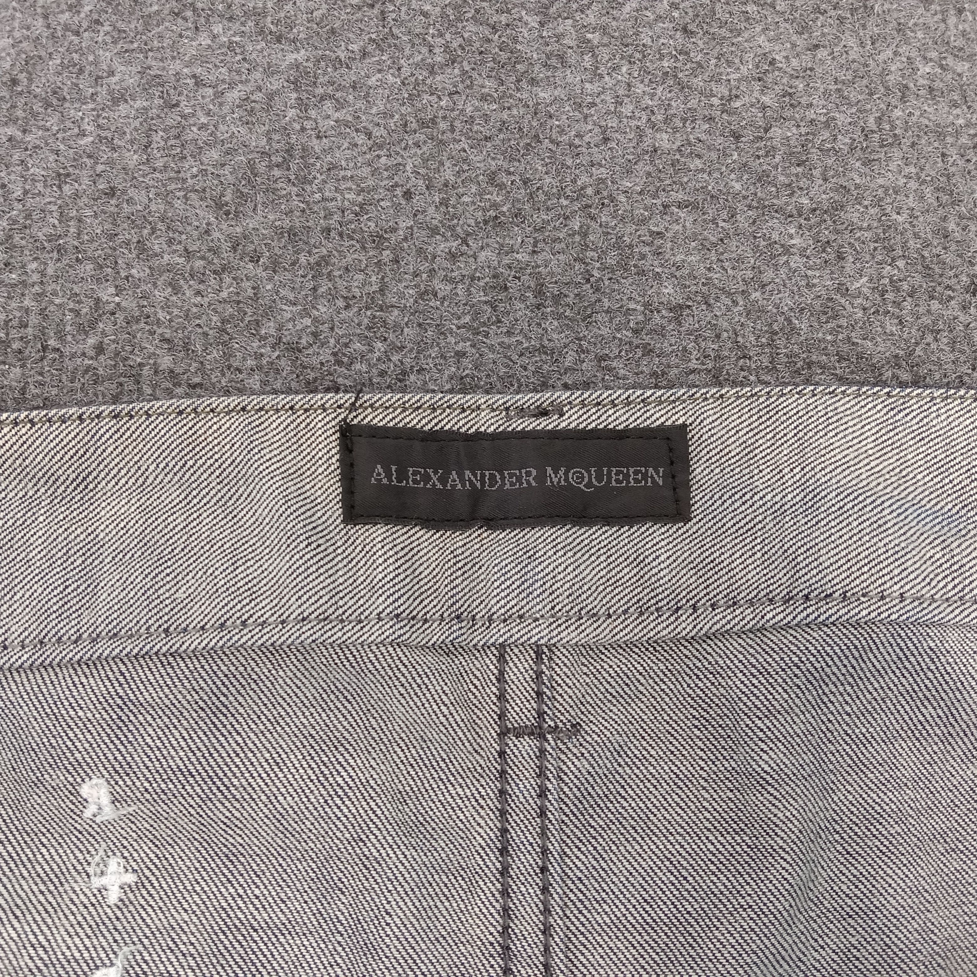 Alexander McQueen × Vintage Alexander McQueen Italian Designer Short Pants Denim Size US 32 / EU 48 - 4 Thumbnail