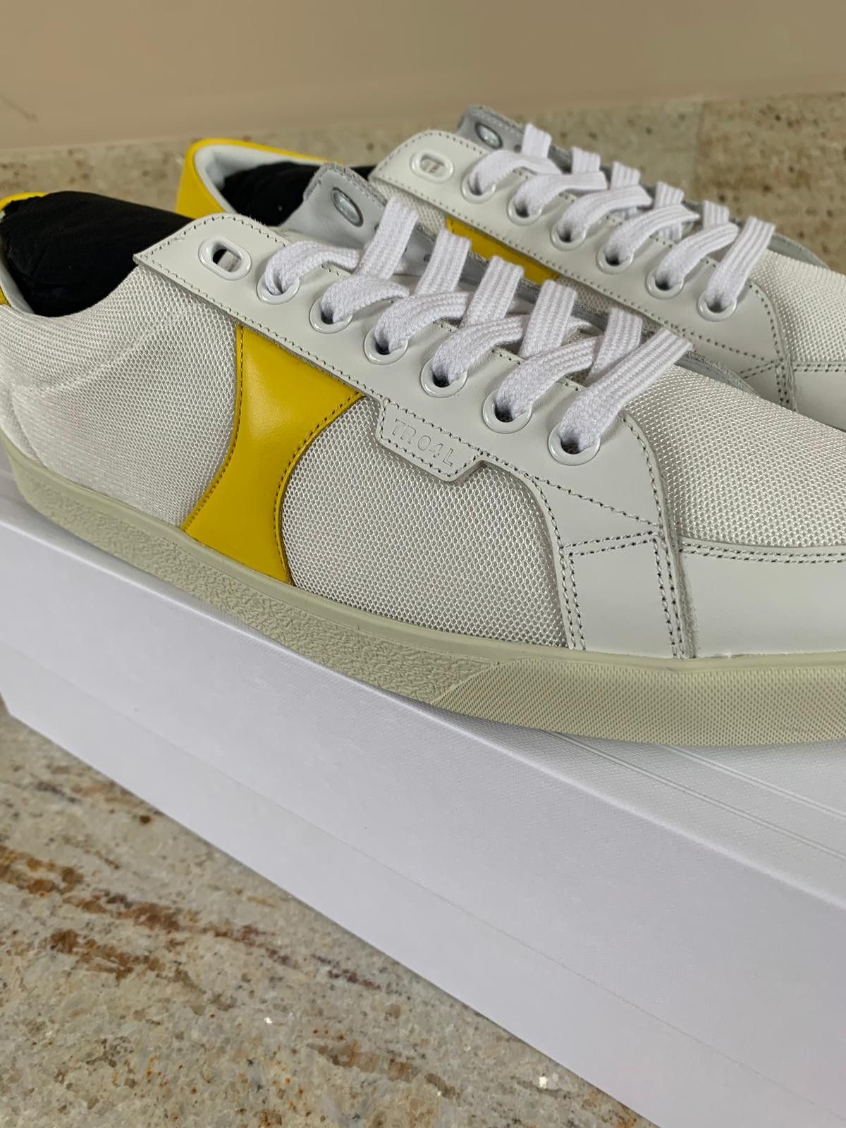 Celine Triomphe Low Top in Black & Yellow Size US 6 / EU 39 - 5 Thumbnail