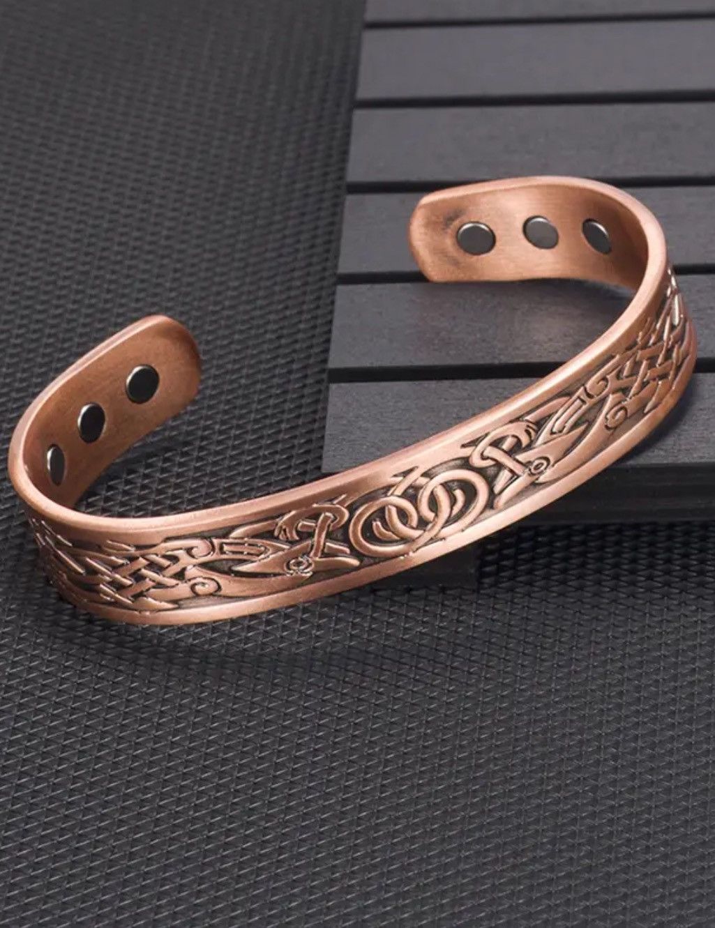 Jewelry Creative Simple Magnetic Bracelet Size ONE SIZE - 1 Thumbnail