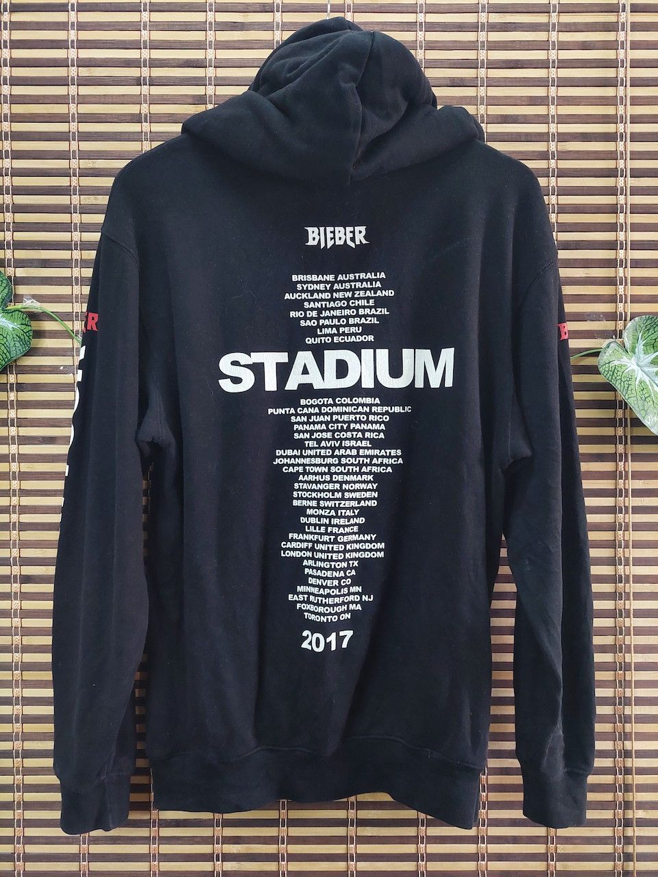 Band Tees × Justin Bieber Justin Bieber Stadium Tour 2017 Concert Hoodie Size US M / EU 48-50 / 2 - 5 Thumbnail