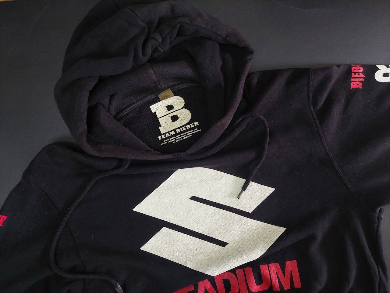 Band Tees × Justin Bieber Justin Bieber Stadium Tour 2017 Concert Hoodie Size US M / EU 48-50 / 2 - 2 Thumbnail