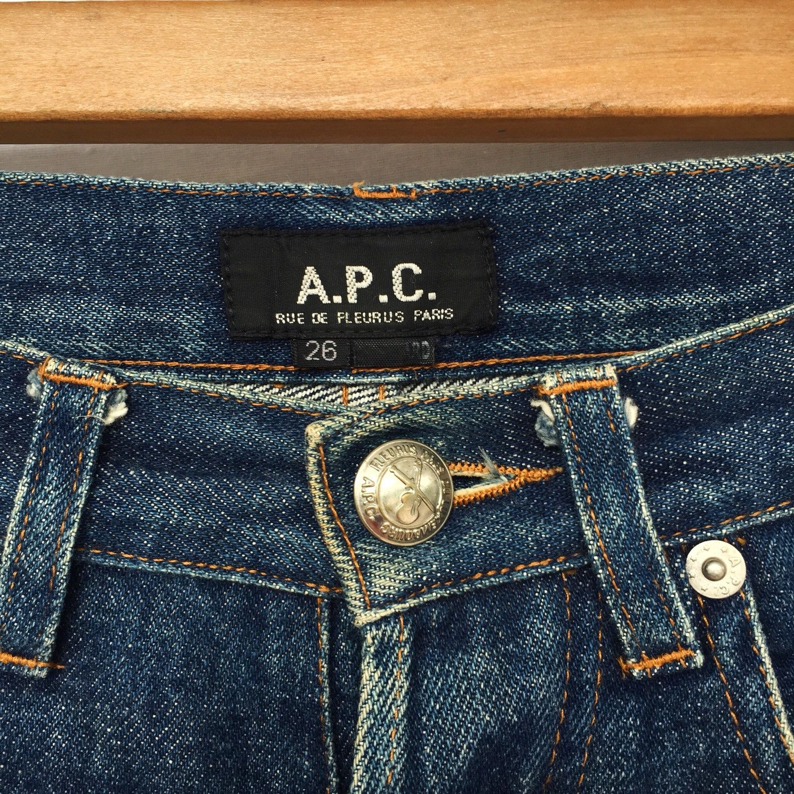 A.P.C. APC Paris Stone Wash Red Selvage Distressed Denim Size US 26 / EU 42 - 8 Thumbnail
