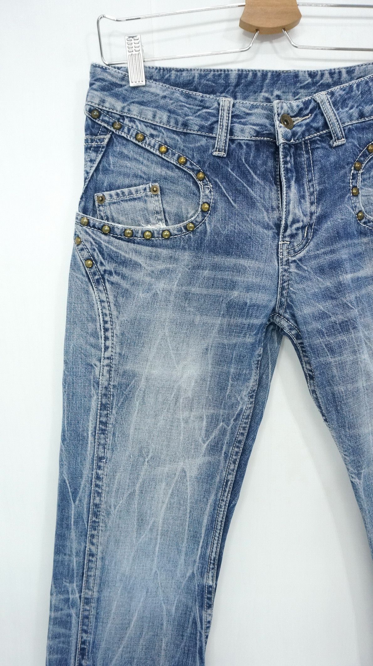 VTG 🔥 SEMANTIC Rivetted Flared Distressed Jeans