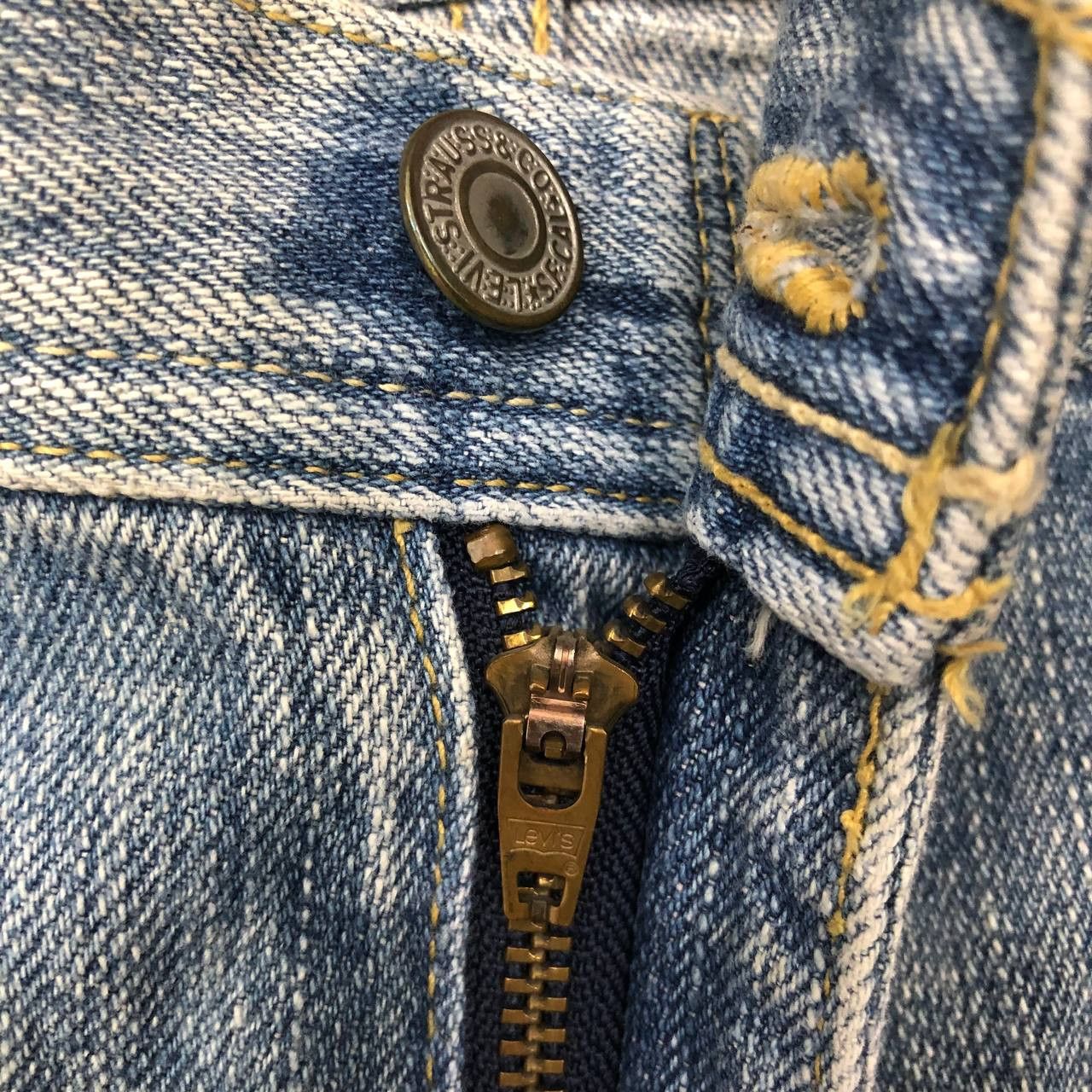 Levi's × Vintage P106 VTG LEVI'S BLUE WASH FLARED JEANS Size US 33 - 7 Thumbnail