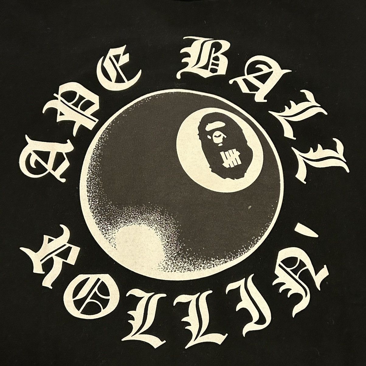 Bape × Undefeated Bape x Undefeated 8-Ball Tee Size US M / EU 48-50 / 2 - 2 Thumbnail