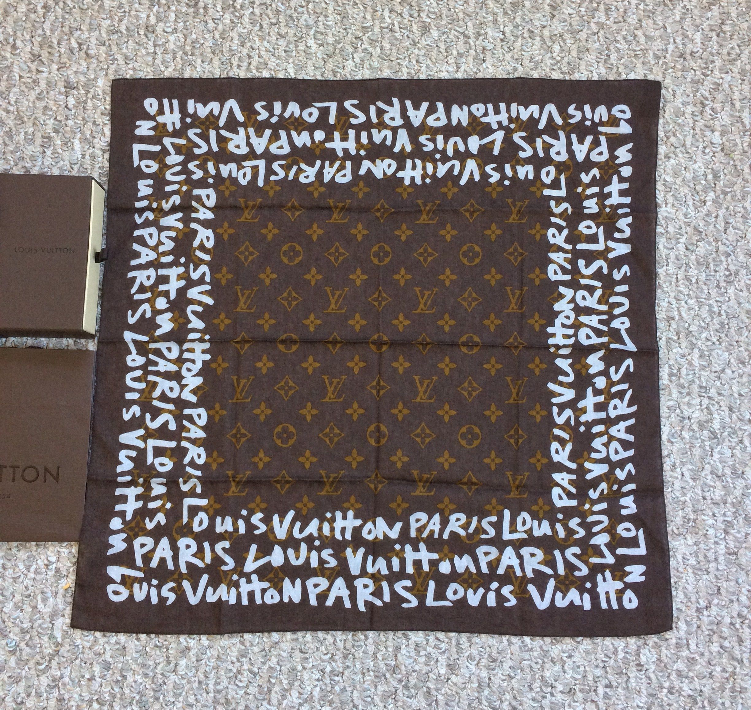 Louis Vuitton × Takashi Murakami NEW S/S 2001 Louis Vuitton Sprouse Monogram Graffiti Scarf Size ONE SIZE - 1 Thumbnail