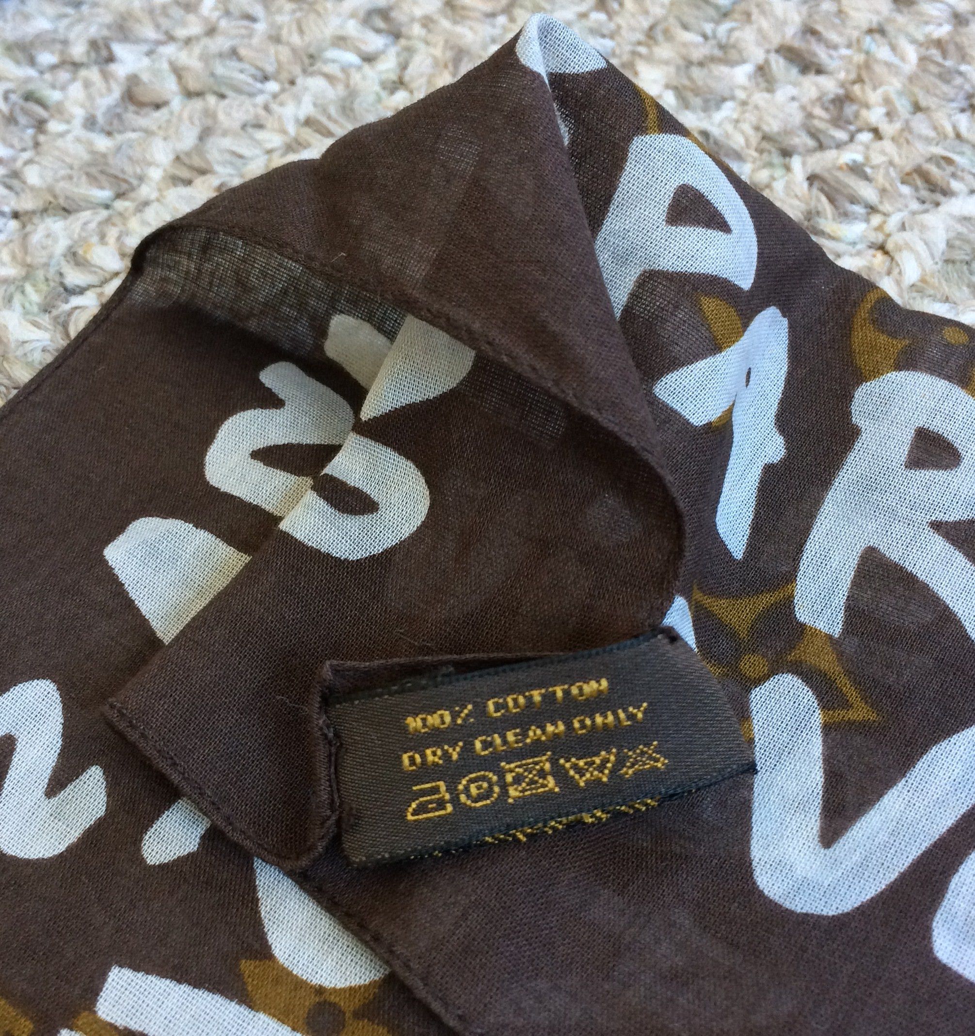 Louis Vuitton × Takashi Murakami NEW S/S 2001 Louis Vuitton Sprouse Monogram Graffiti Scarf Size ONE SIZE - 6 Thumbnail