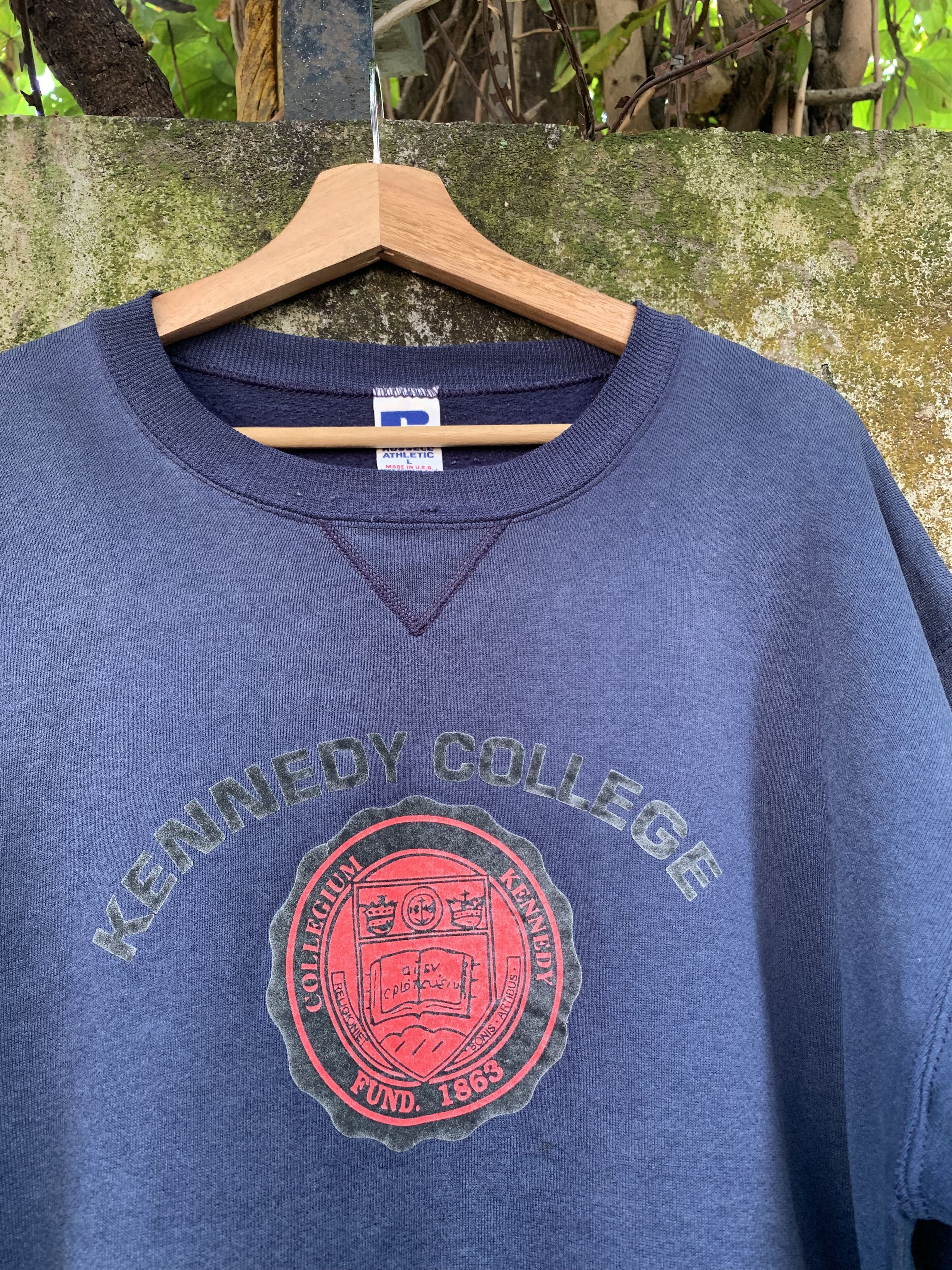 Russell Athletic × Vintage Vintage 90’s Sunfaded Kennedy College By Russel Athletics Size US L / EU 52-54 / 3 - 2 Thumbnail
