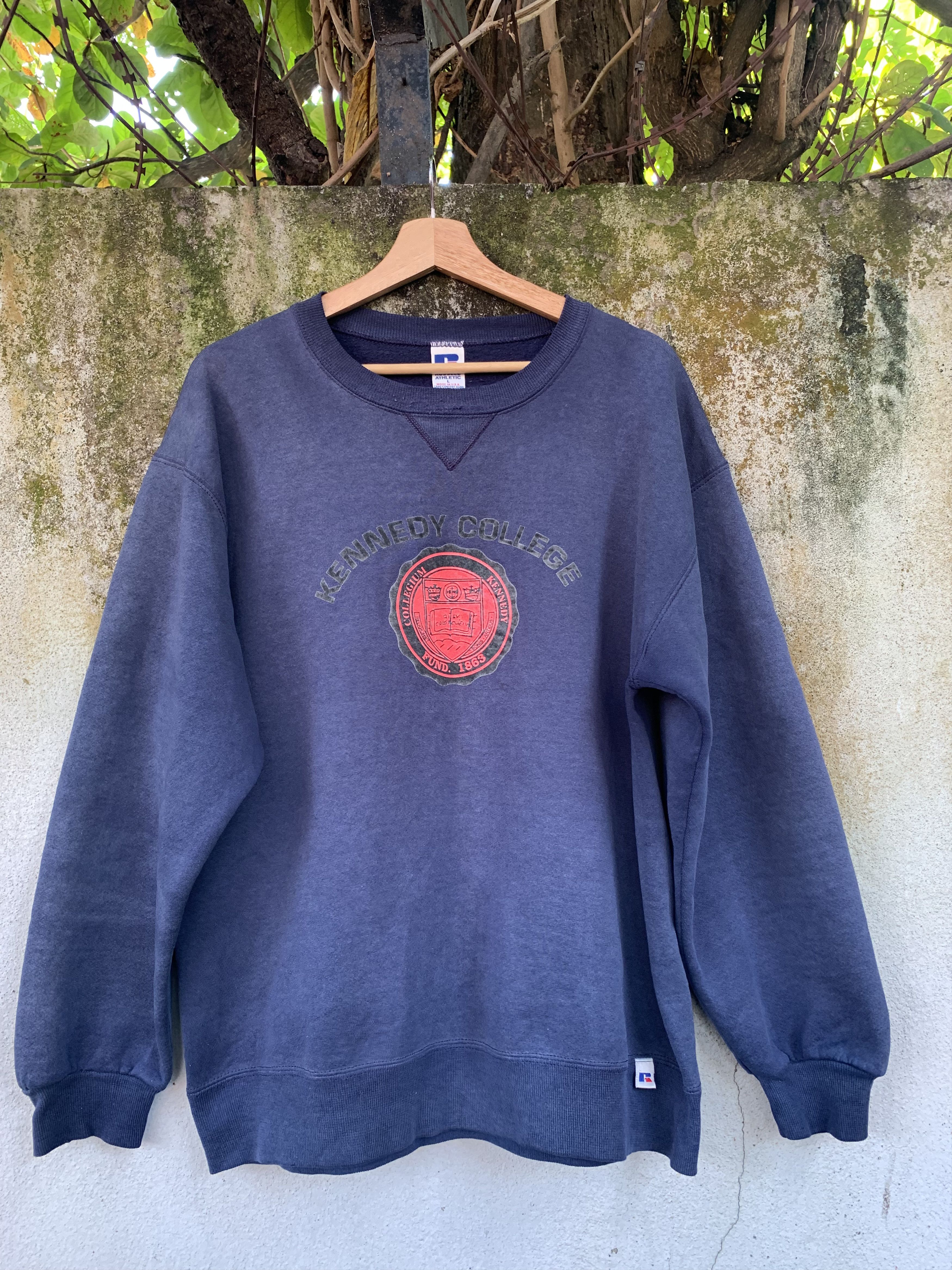 Russell Athletic × Vintage Vintage 90’s Sunfaded Kennedy College By Russel Athletics Size US L / EU 52-54 / 3 - 1 Thumbnail