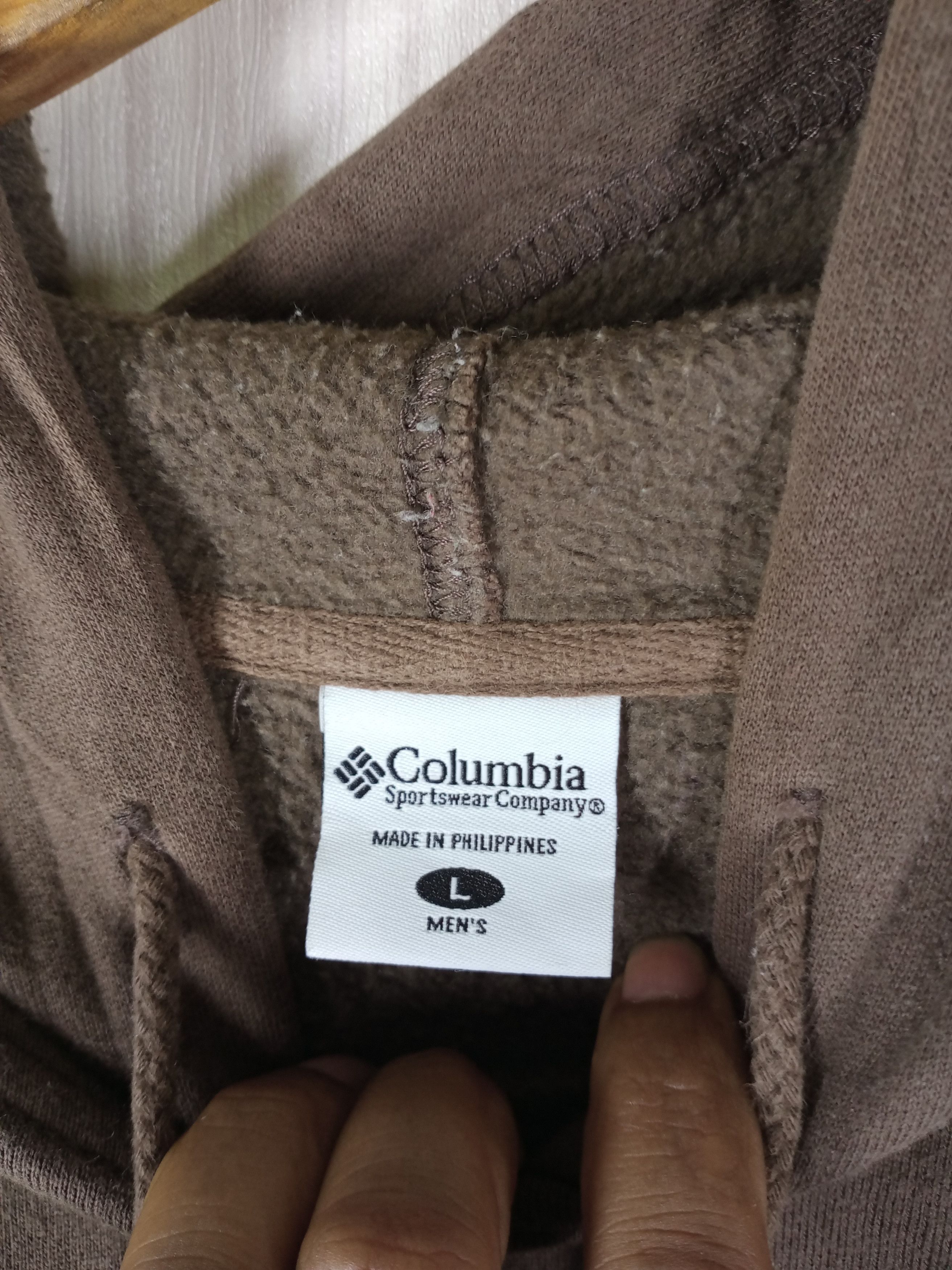 Columbia × Vintage Vintage Columbia Hoodie Embroidery Sweatshirt Size US XL / EU 56 / 4 - 4 Thumbnail
