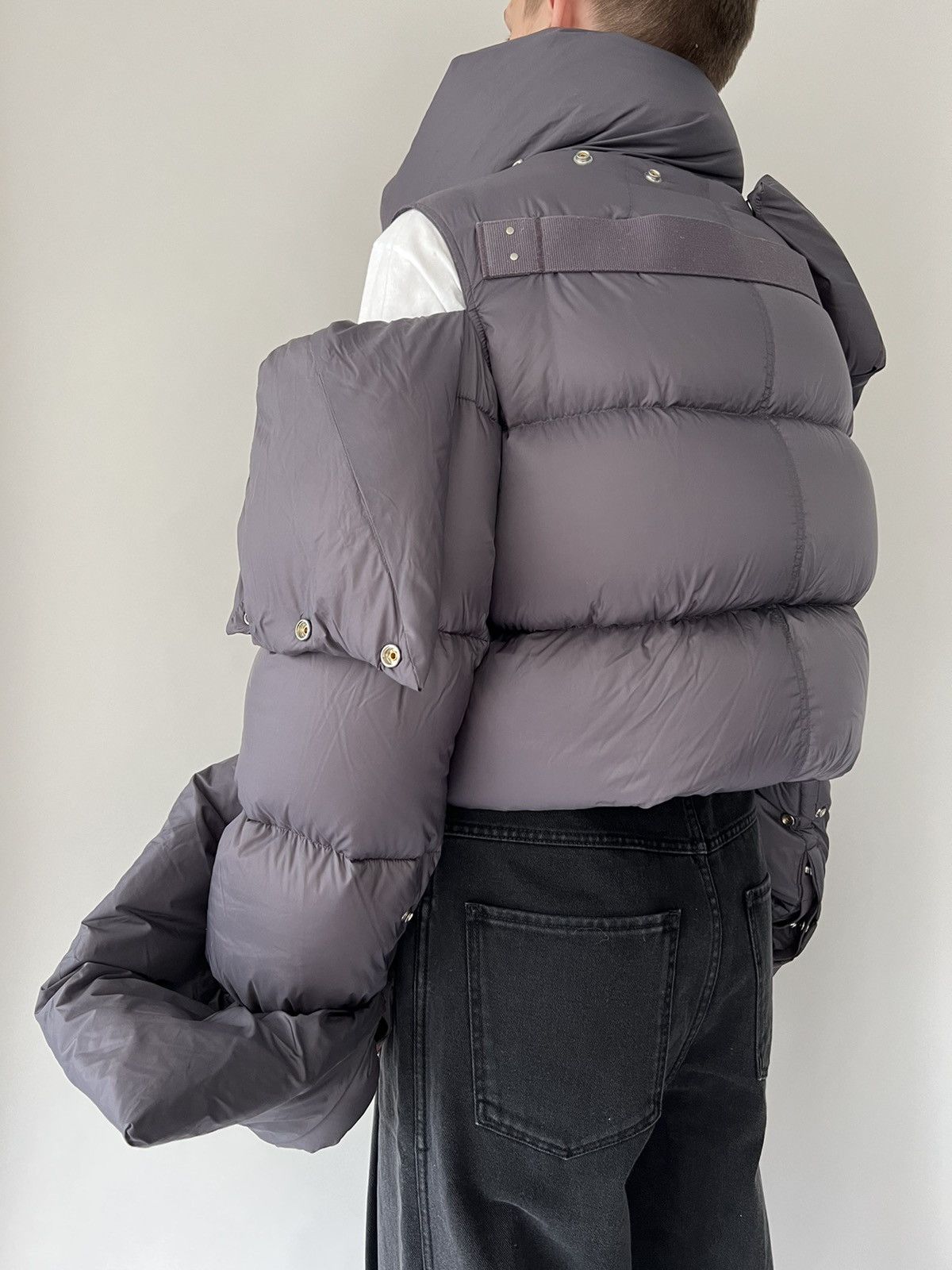 Rick Owens 💥AW 21💥 Rick Owens Babel Cropped Funnel Neck Down Jacket Size US S / EU 44-46 / 1 - 4 Thumbnail