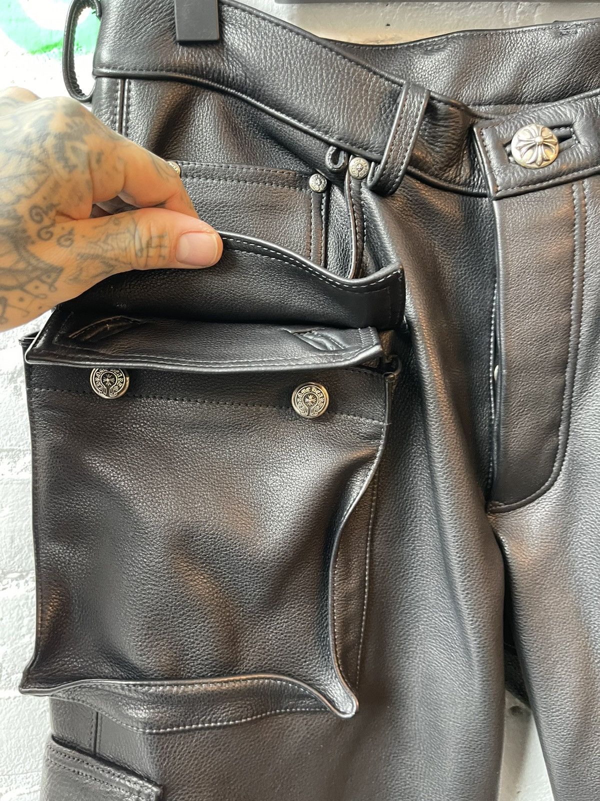 Chrome Hearts Chrome Hearts NEW 2023 Black LEATHER CARGO JEANS 4Gseller Size US 32 / EU 48 - 2 Thumbnail